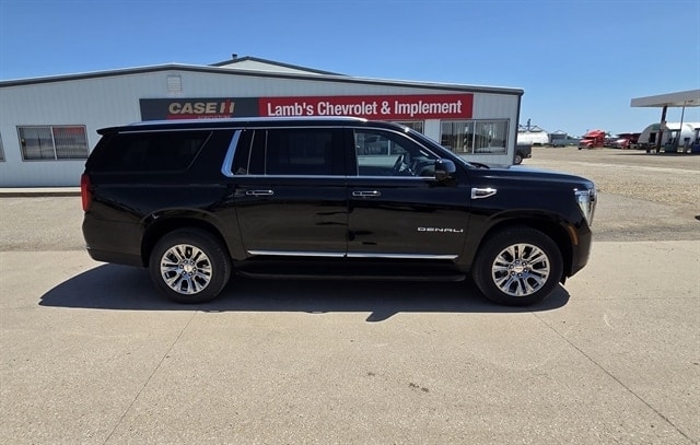 2025 GMC Yukon Denali AWD's photo