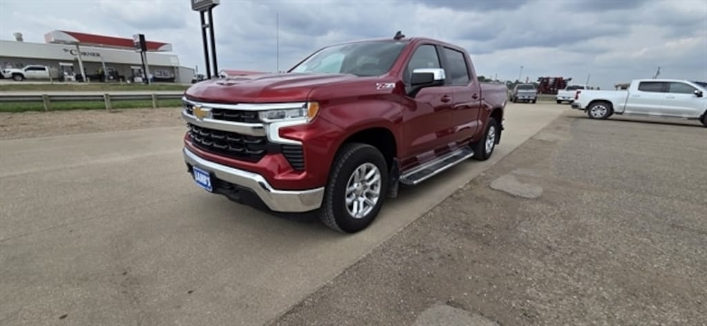 Used 2023 Chevrolet Silverado 1500 LT Crew Cab Short Bed Truck
