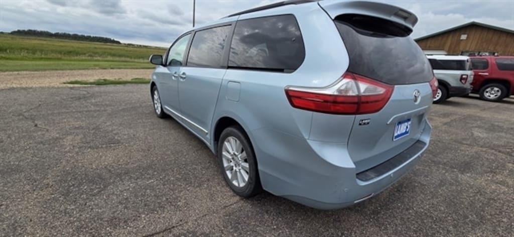 Used 2017 Toyota Sienna XLE 7 Passenger Passenger Van