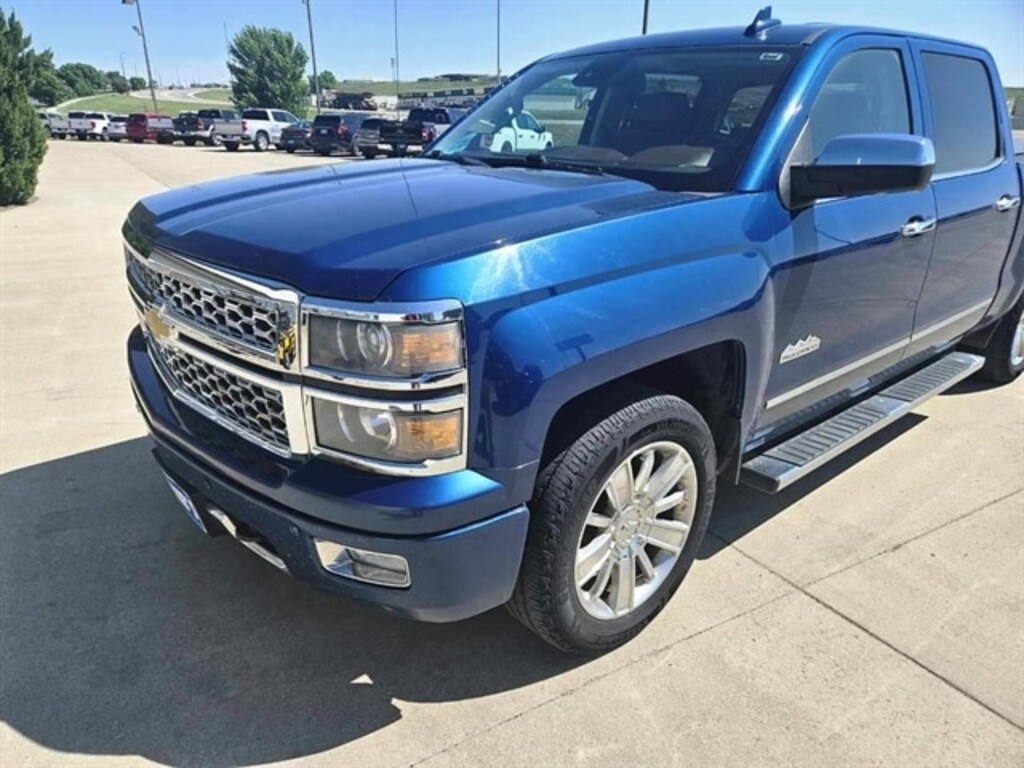 Used 2015 Chevrolet Silverado 1500 High Country Crew Cab Short Bed Truck