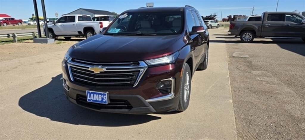 Used 2023 Chevrolet Traverse LT Cloth SUV