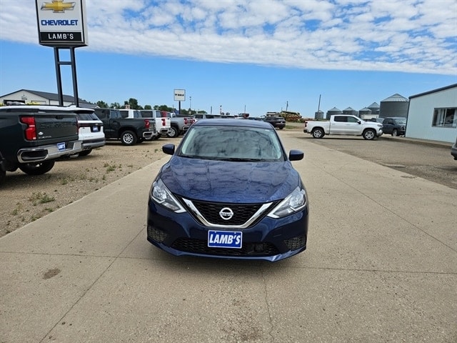 Used 2019 Nissan Sentra SV with VIN 3N1AB7AP1KY370565 for sale in Onida, SD