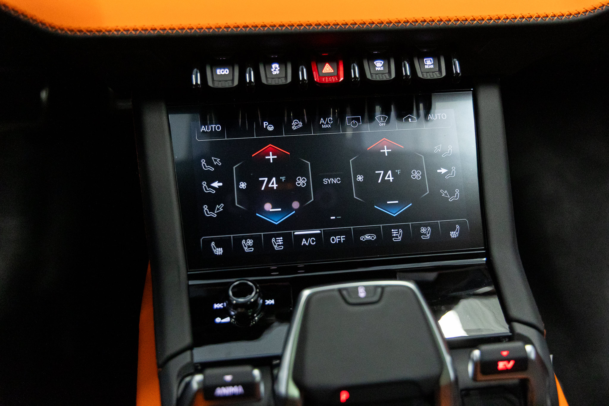 2026 Lamborghini Urus SE - Photo 44