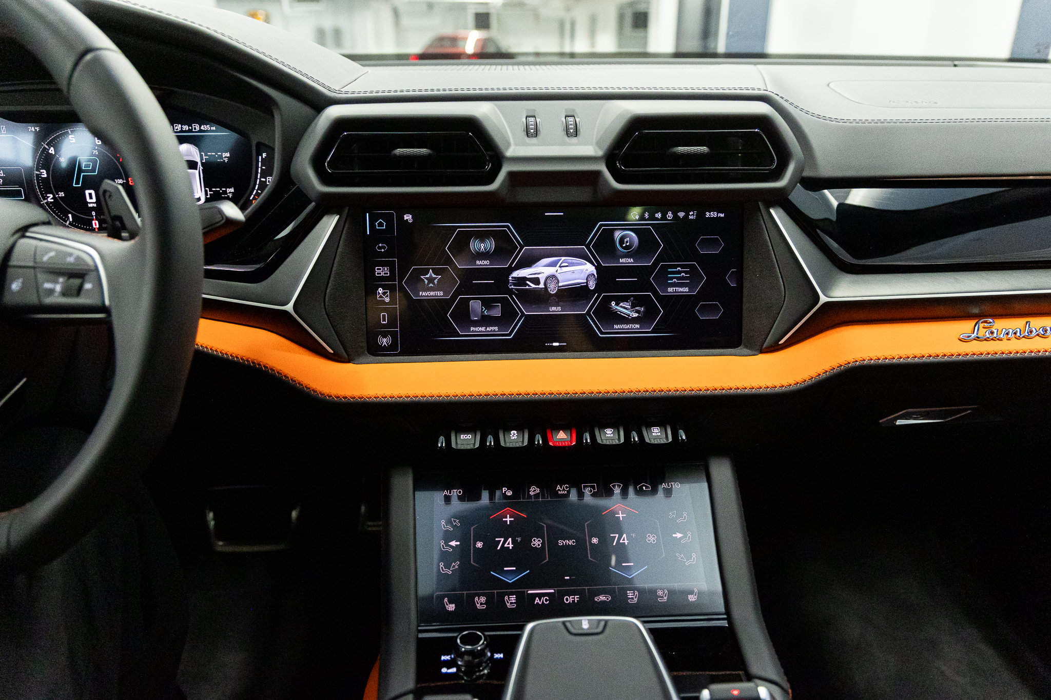 2026 Lamborghini Urus SE - Photo 42