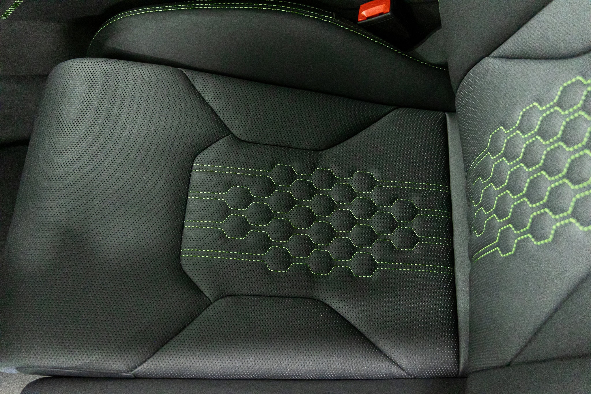 2026 Lamborghini Urus SE - Photo 36