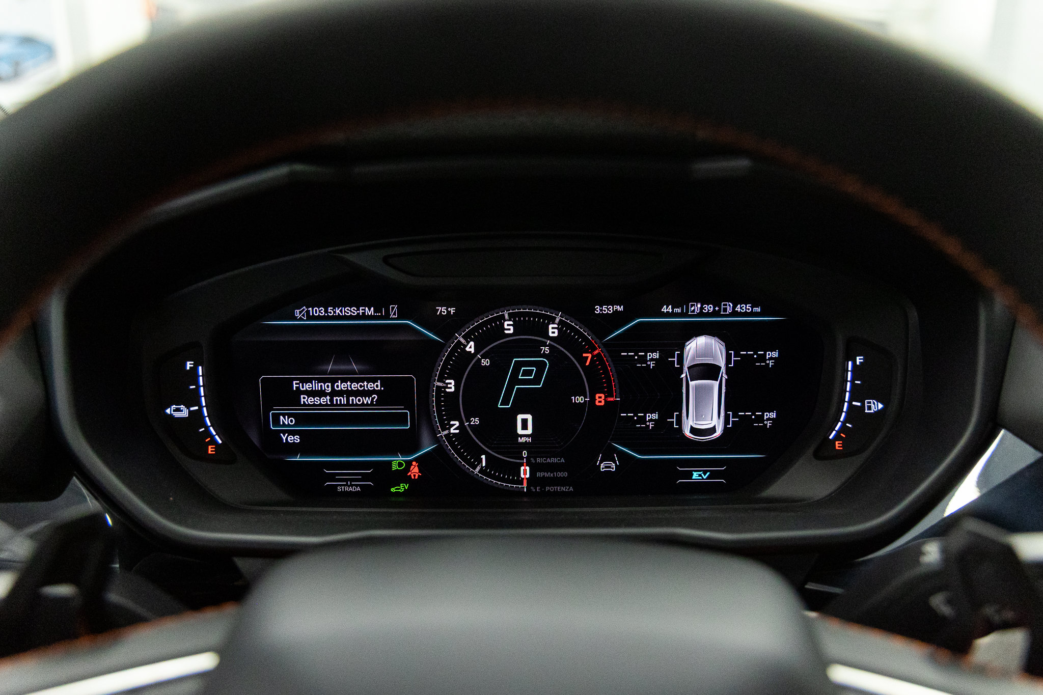 2026 Lamborghini Urus SE - Photo 41