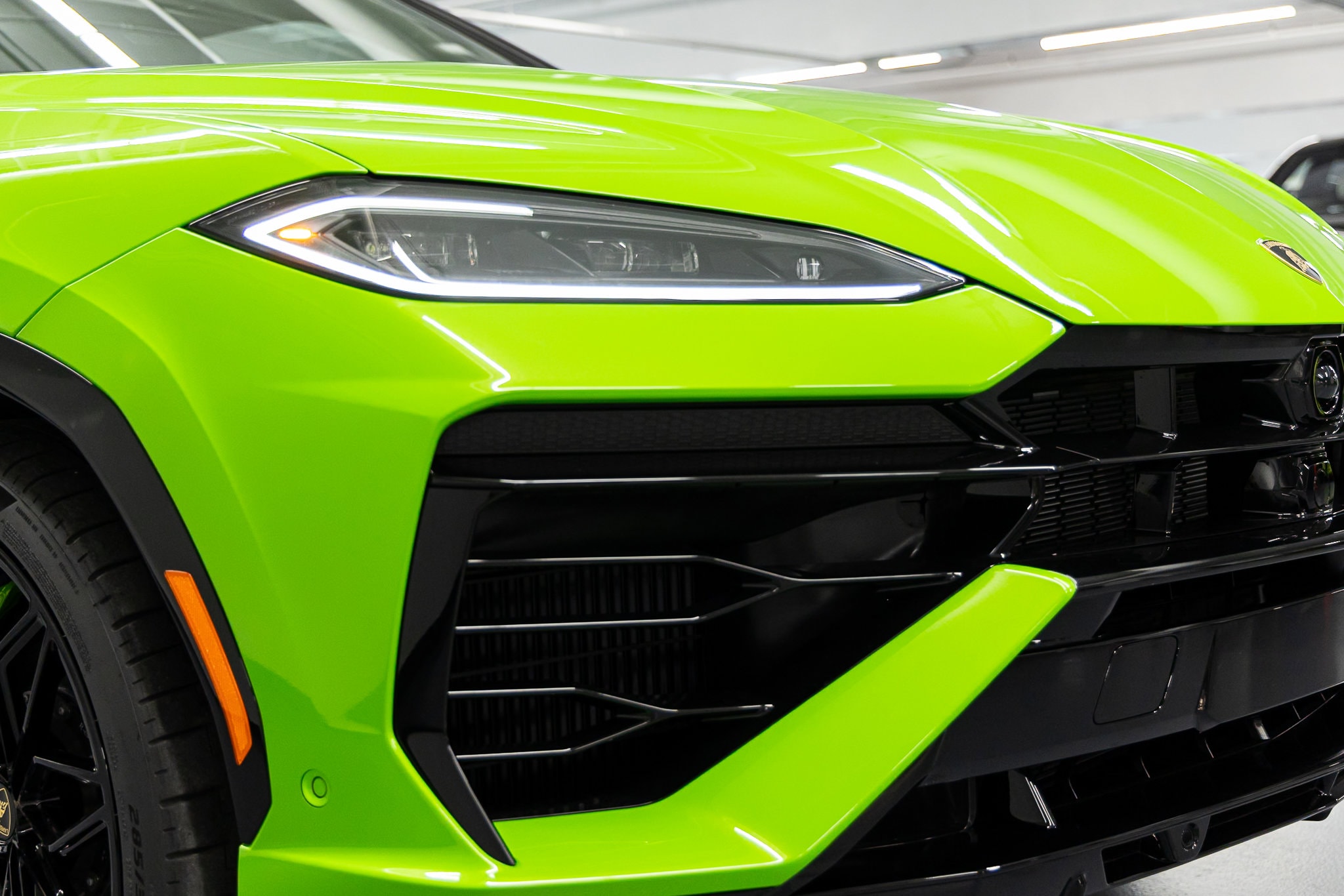 2026 Lamborghini Urus SE - Photo 13