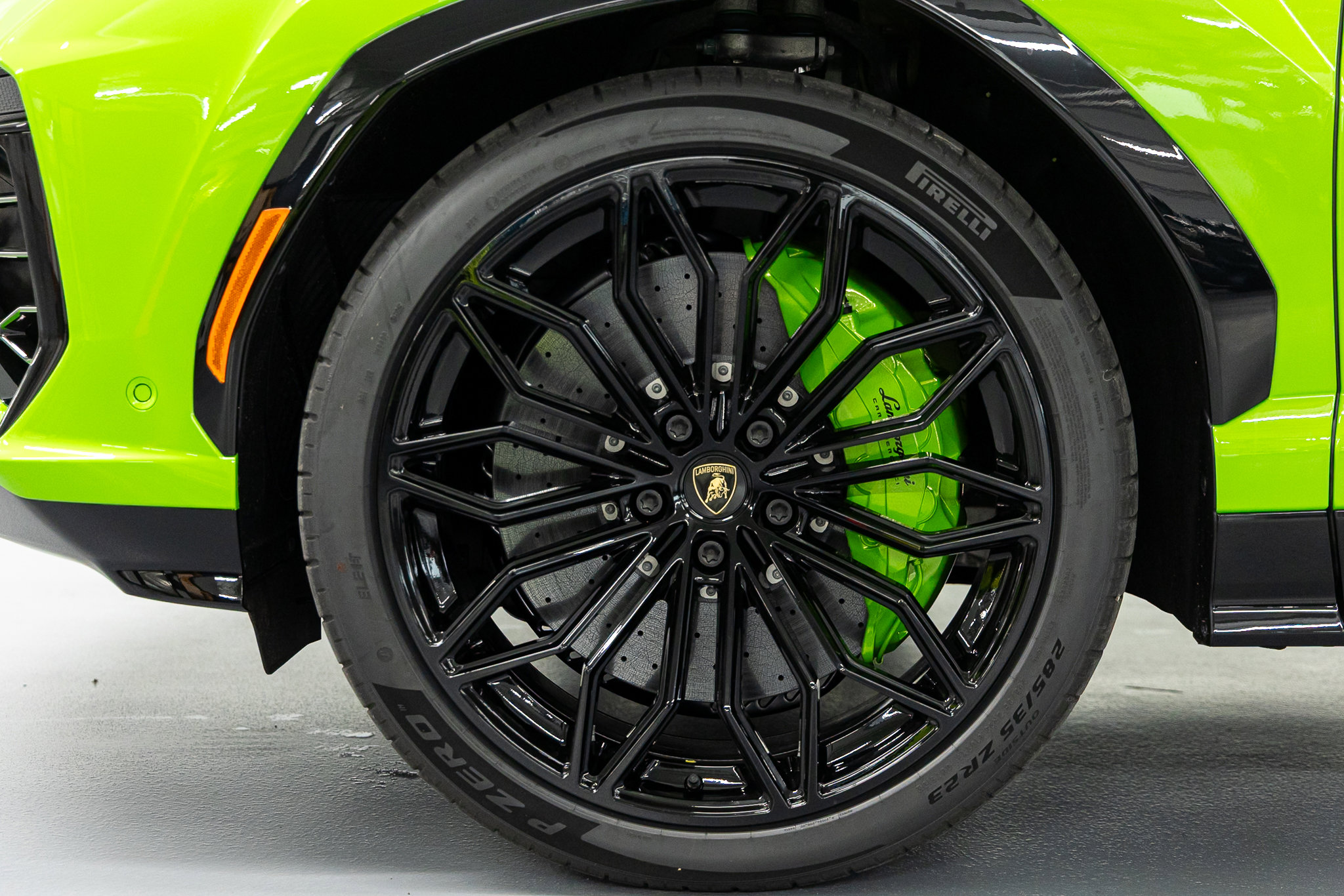 2026 Lamborghini Urus SE - Photo 18