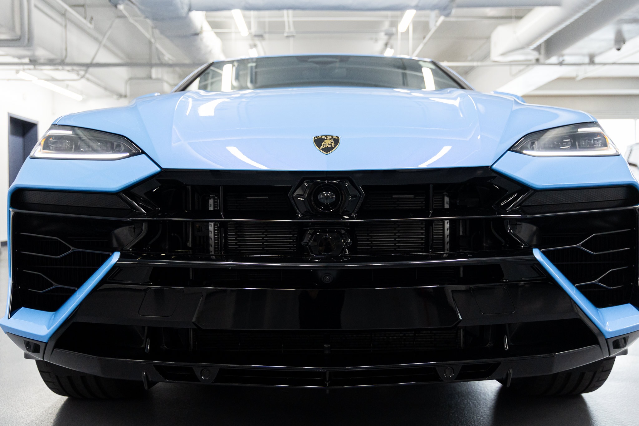 2026 Lamborghini Urus SE - Photo 11