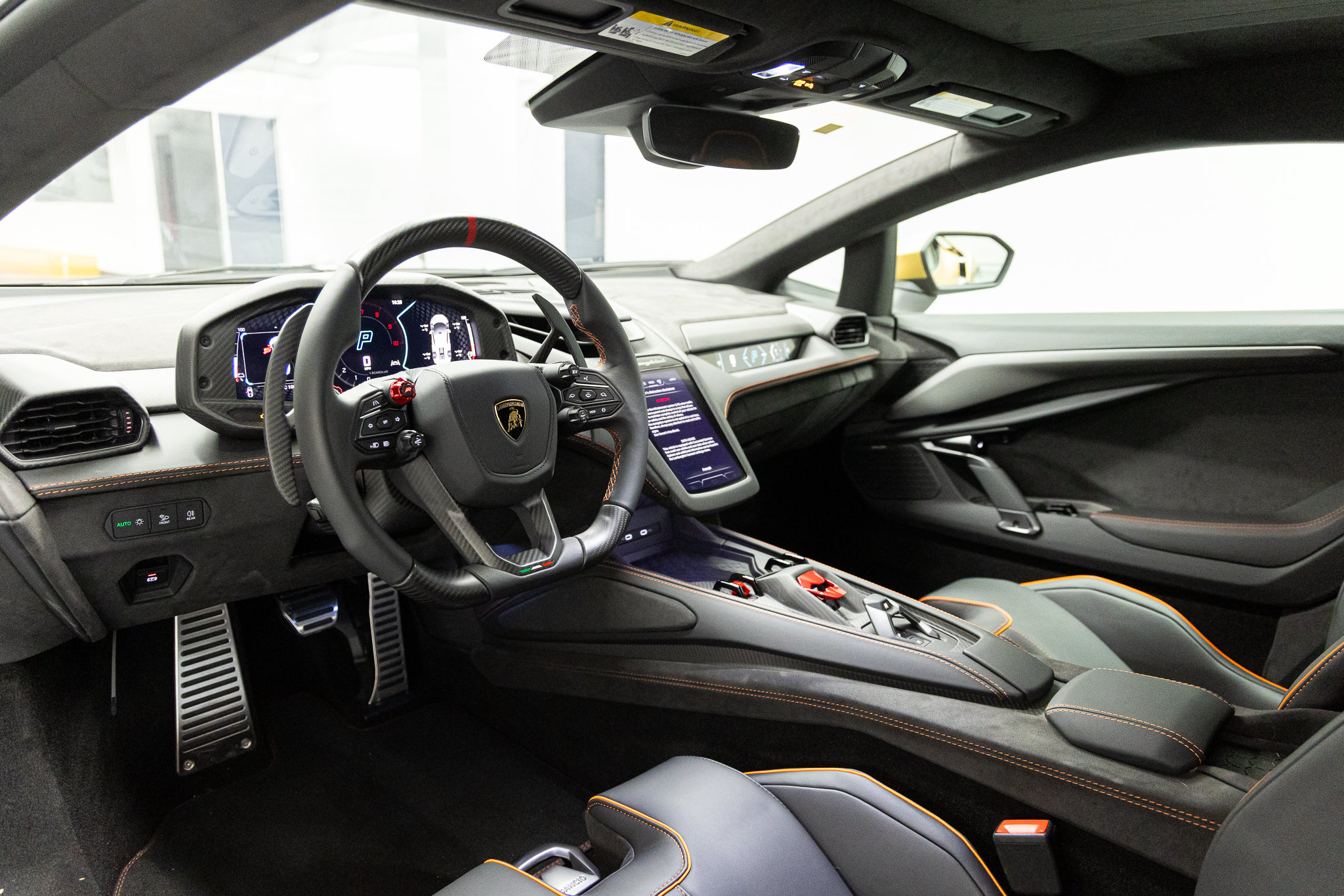 2026 Lamborghini Revuelto Base - Photo 46