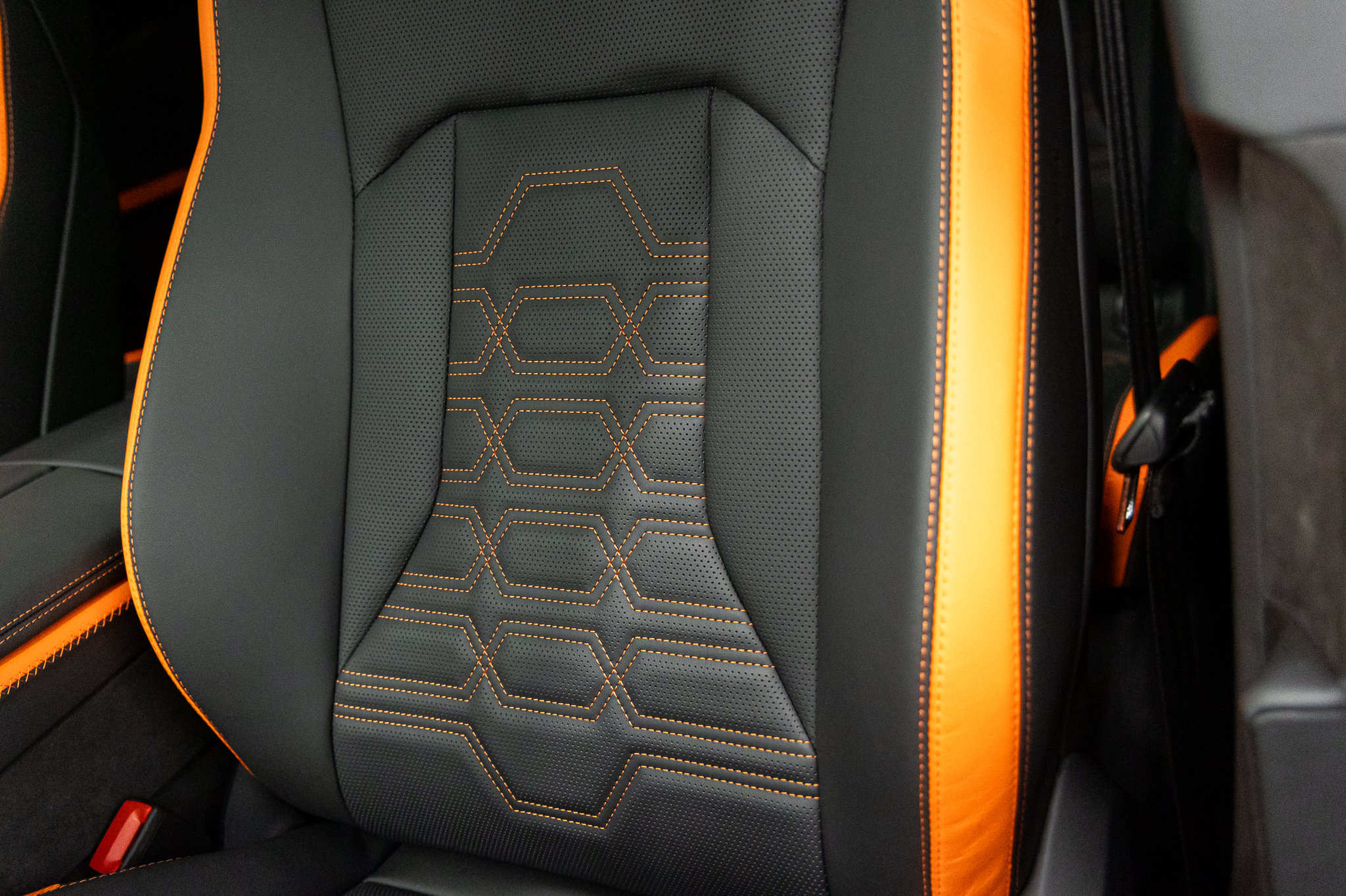 2026 Lamborghini Urus SE - Photo 37