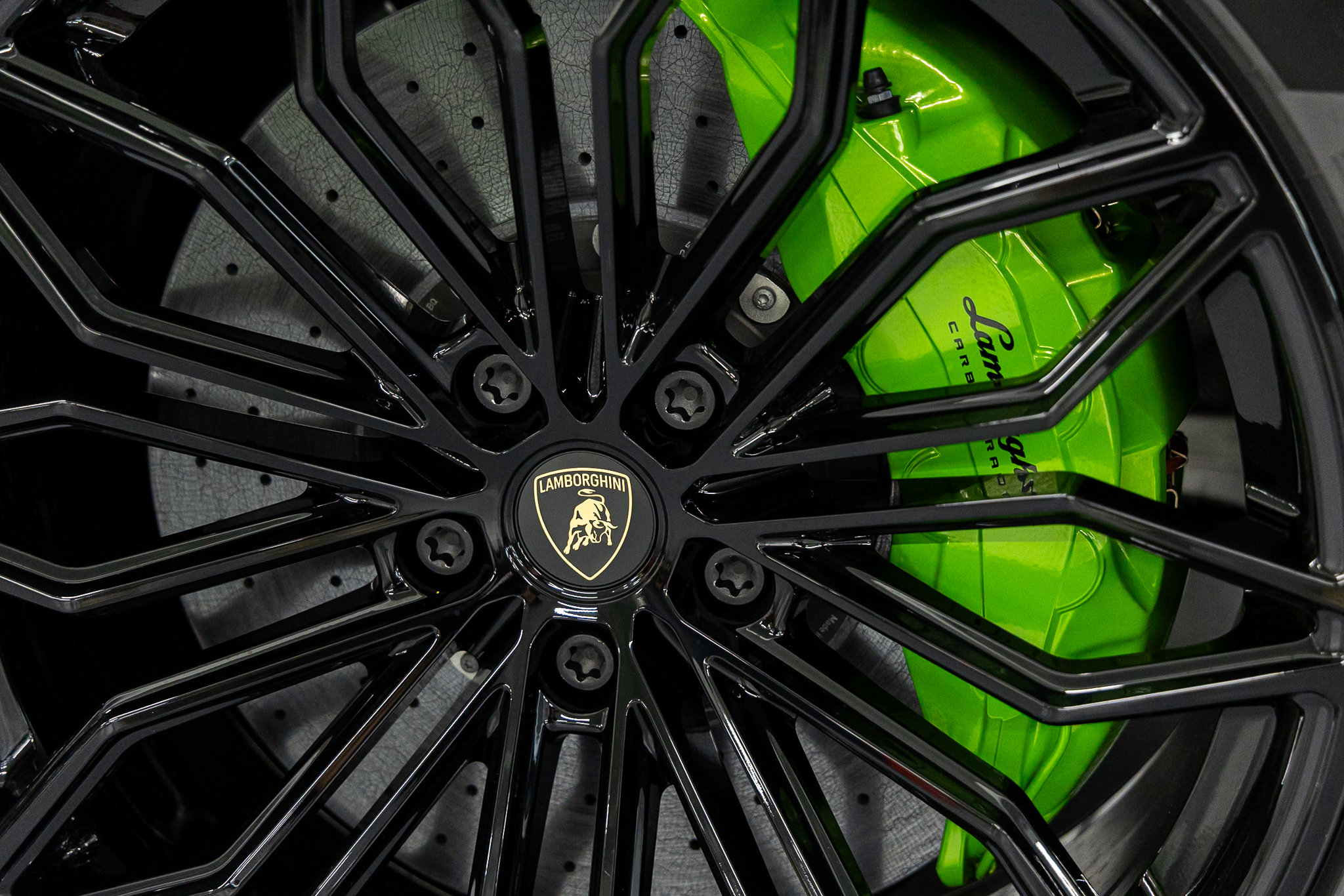 2026 Lamborghini Urus SE - Photo 19