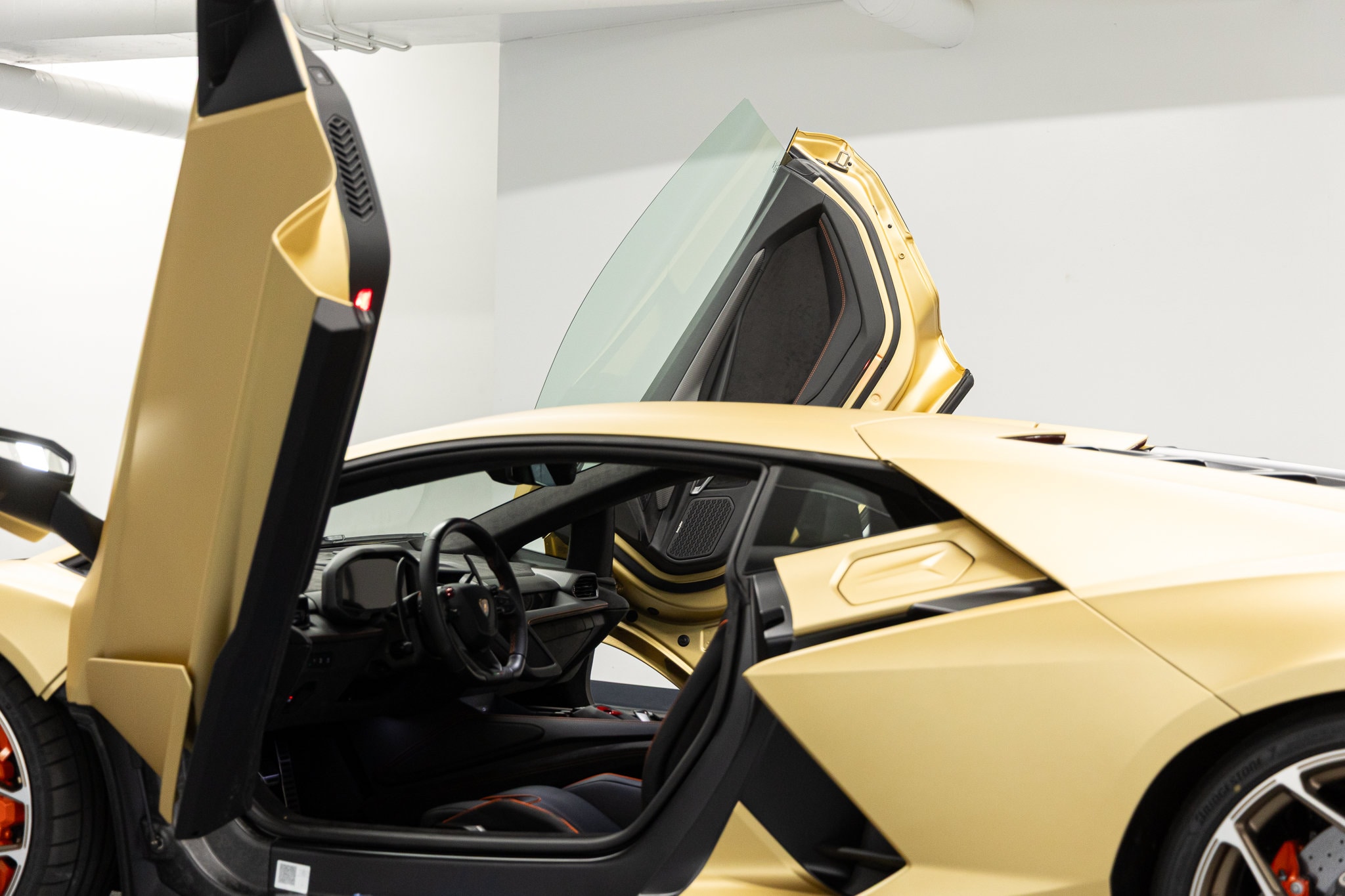 2026 Lamborghini Revuelto Base - Photo 36