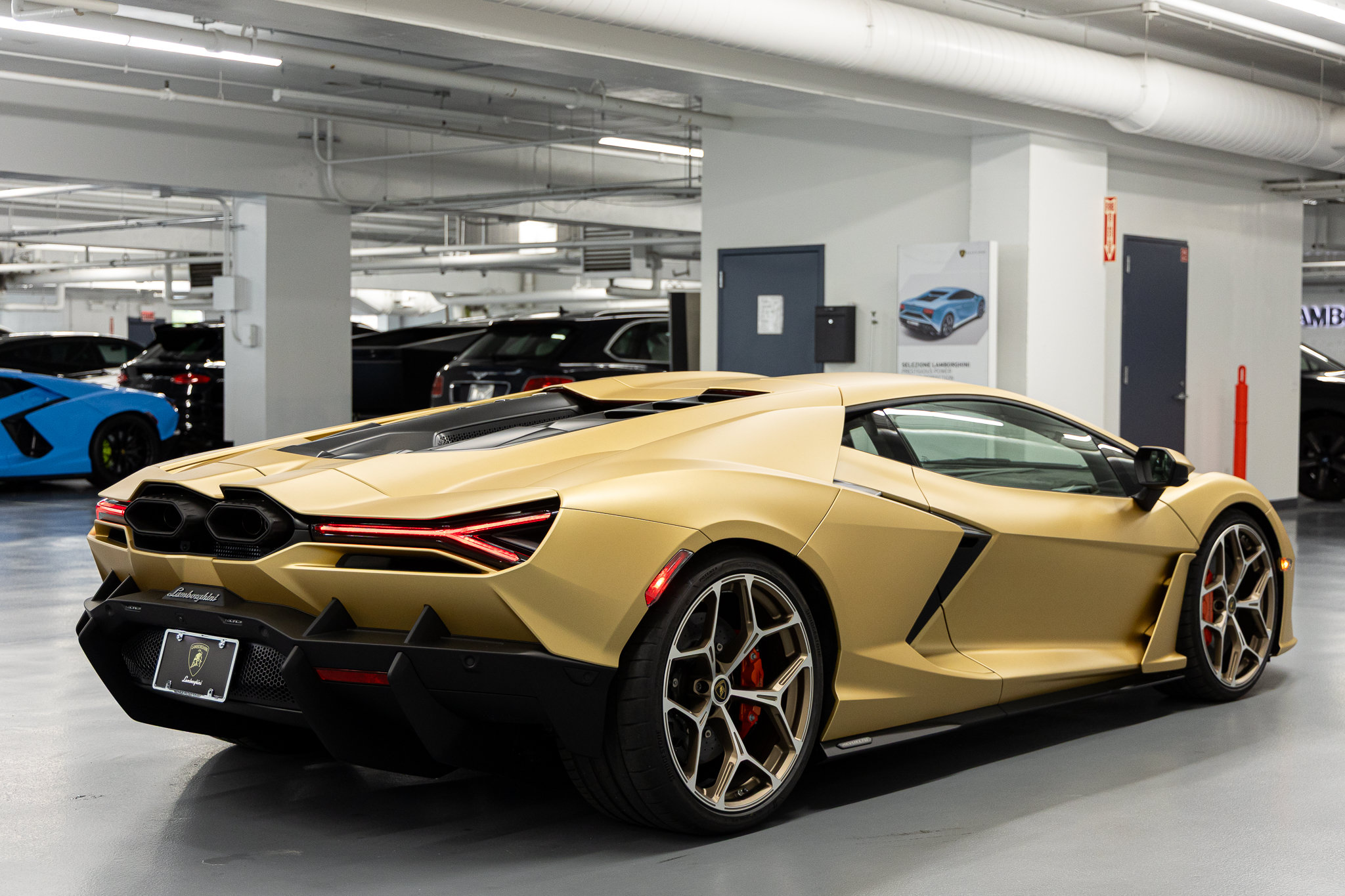 2026 Lamborghini Revuelto Base - Photo 9