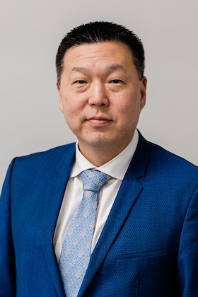 Staff member Richard Yang from ID_70a75a
