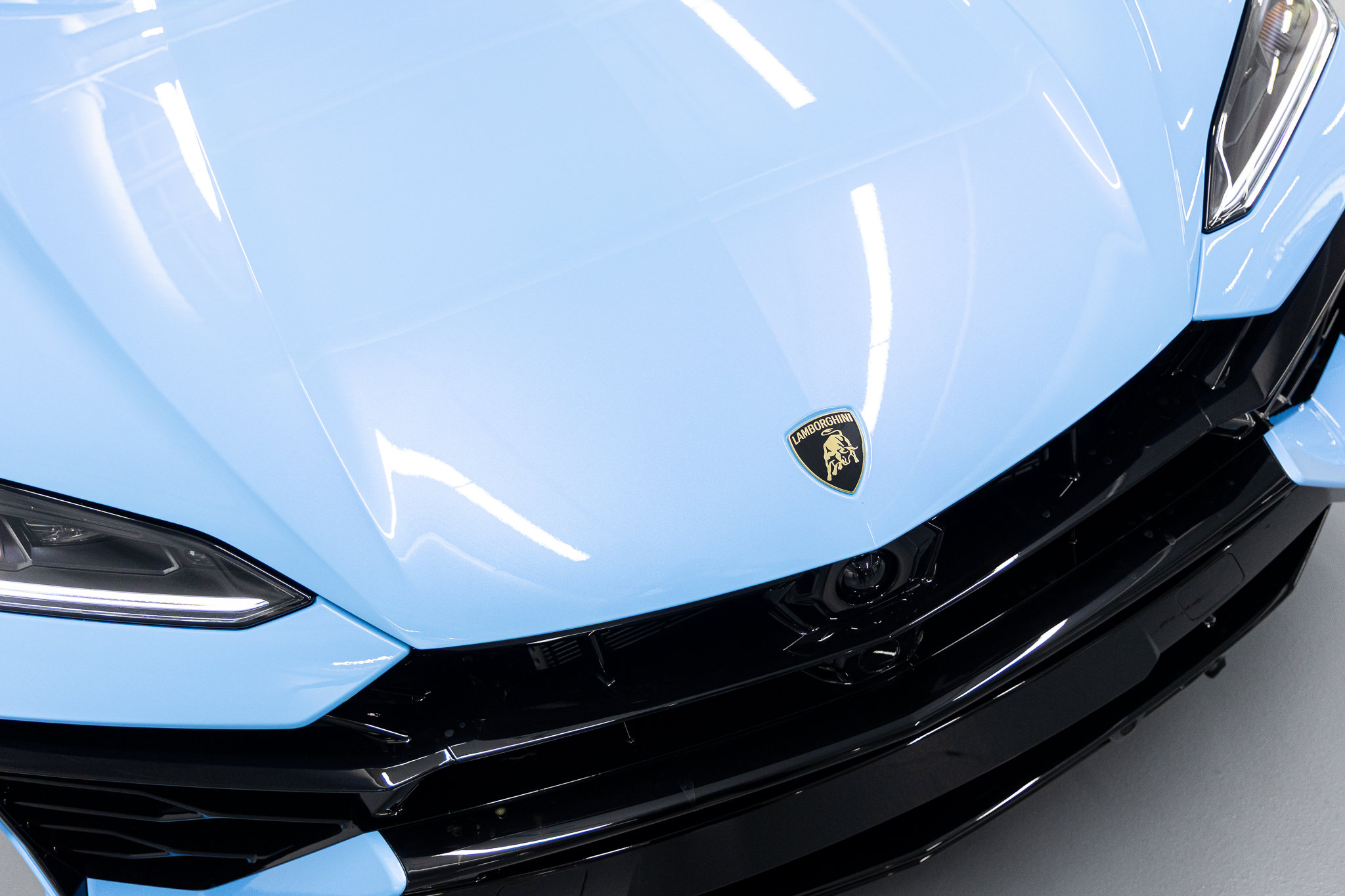 2026 Lamborghini Urus SE - Photo 12