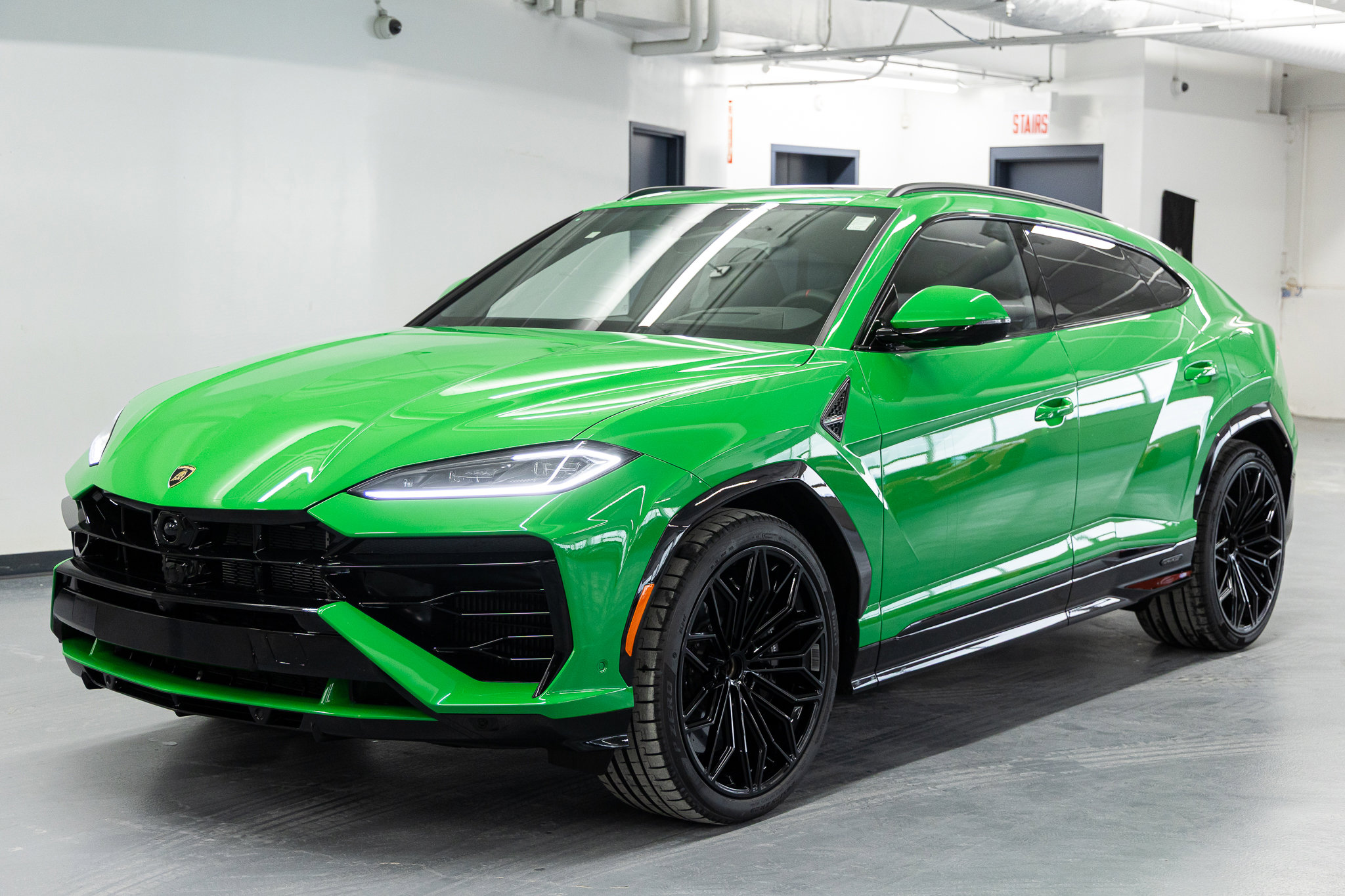 2026 Lamborghini Urus 4.0 V8 PHEV SE's photo