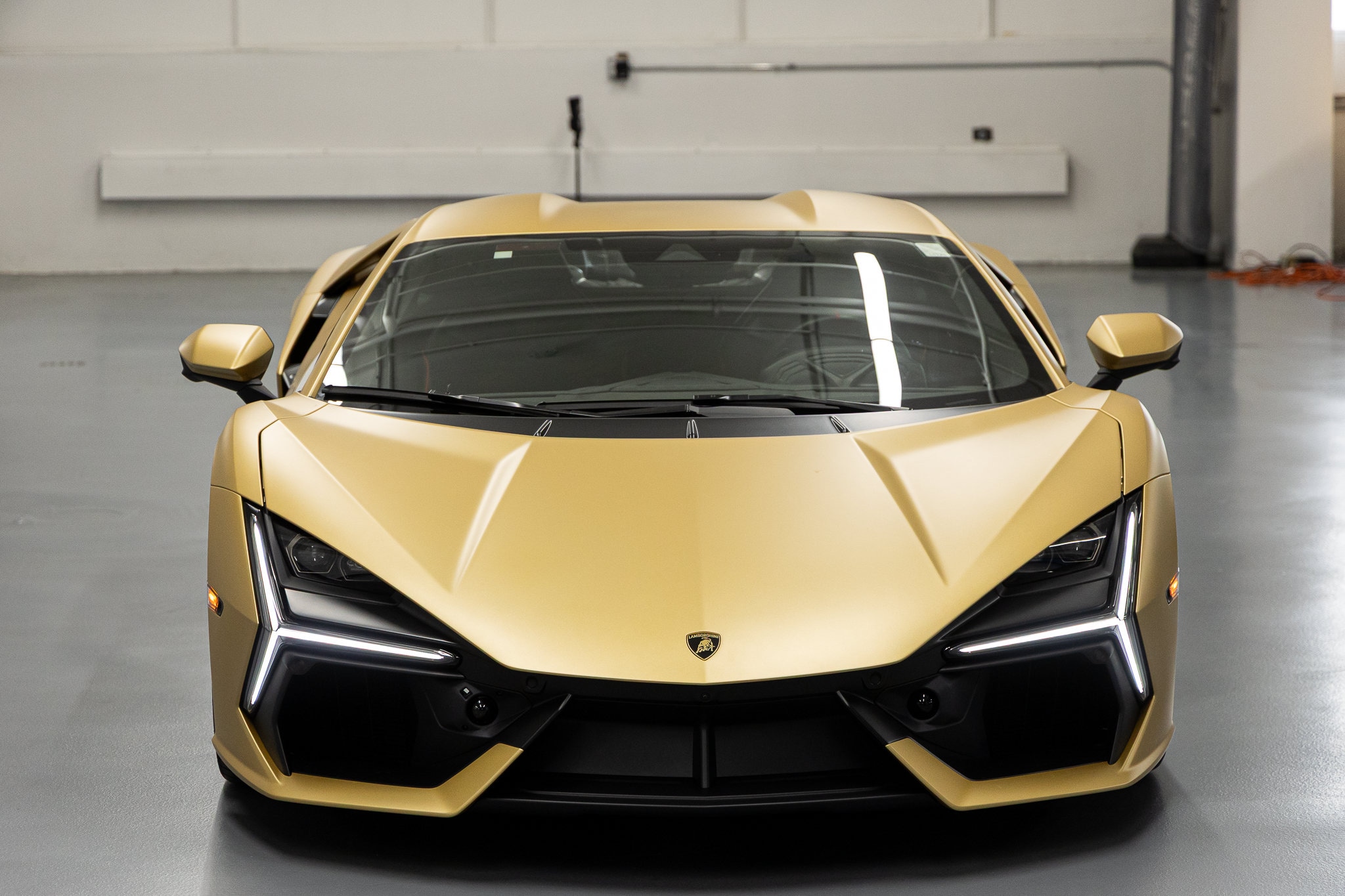 2026 Lamborghini Revuelto Base - Photo 11
