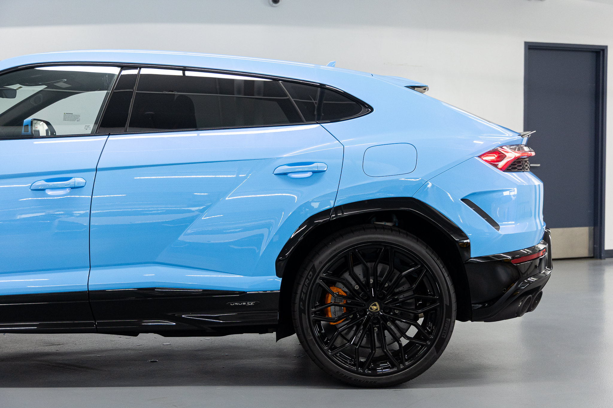 2026 Lamborghini Urus SE - Photo 18
