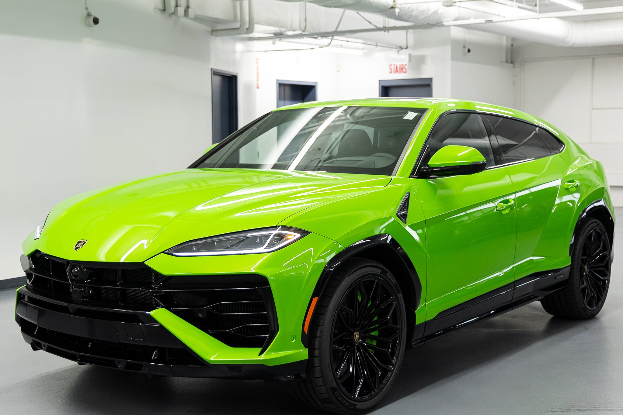 2026 Lamborghini Urus SE - Photo 2