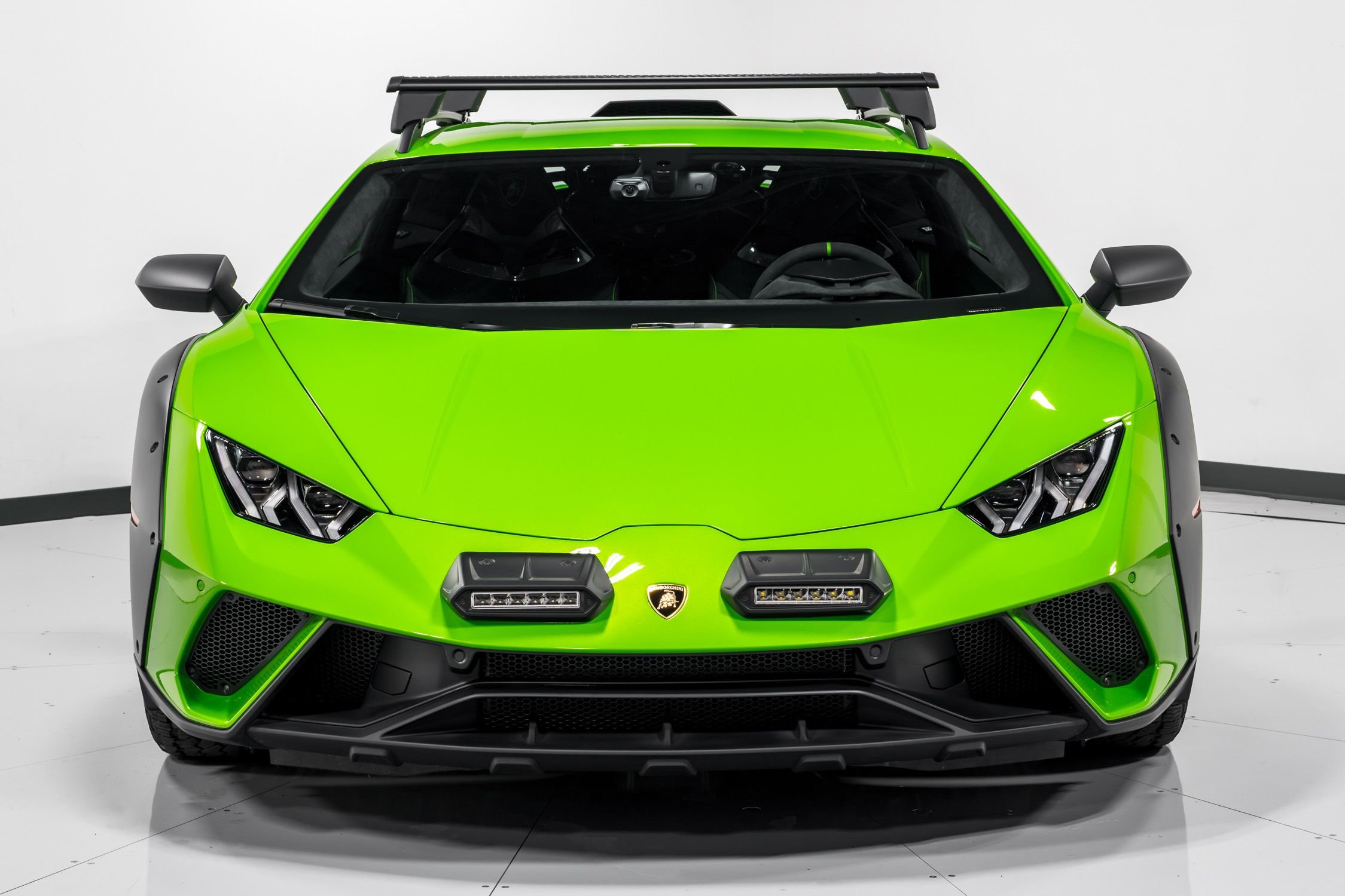 2023 Lamborghini Huracan Sterrato  8