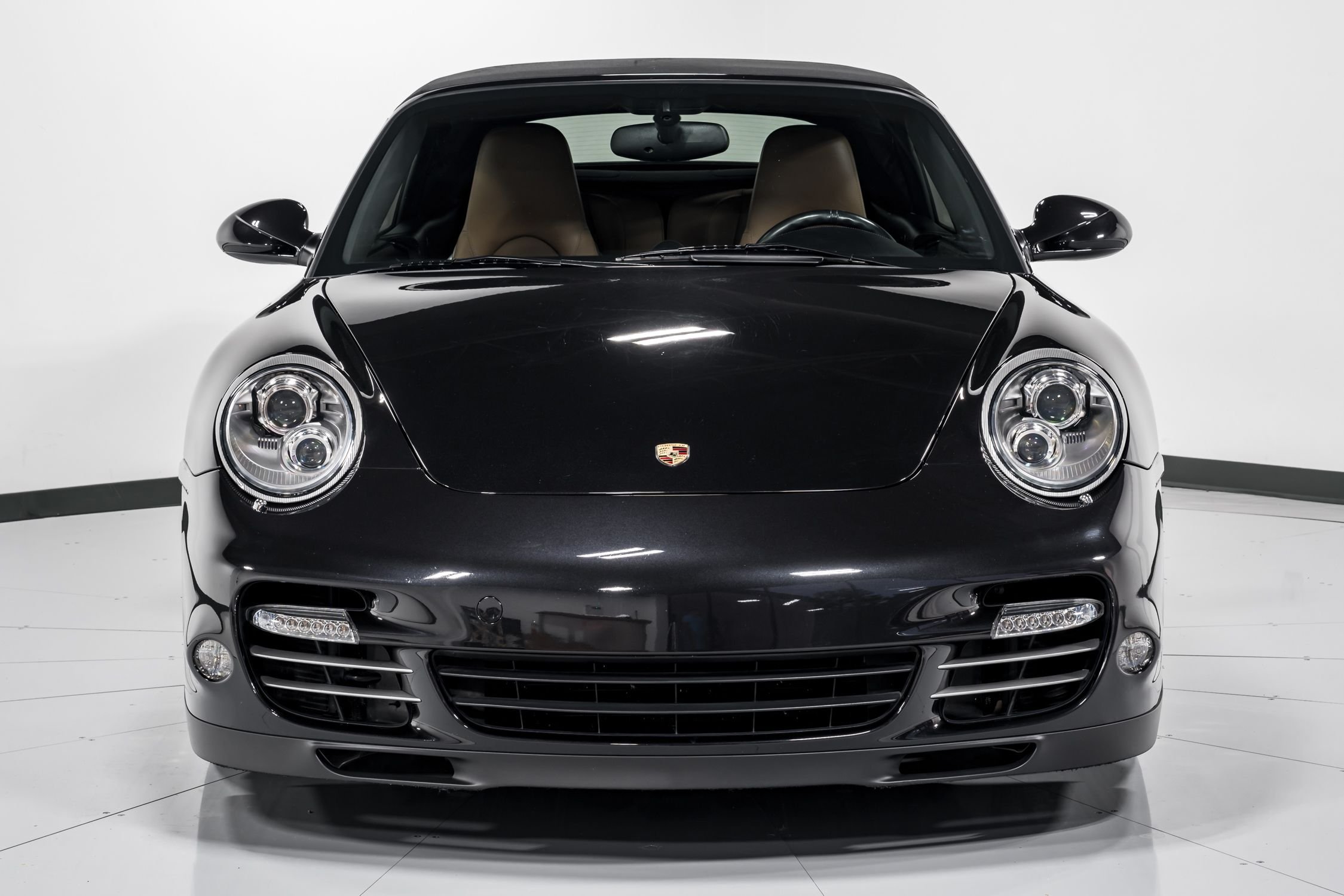 2013 Porsche 911 Turbo S Cabriolet 46