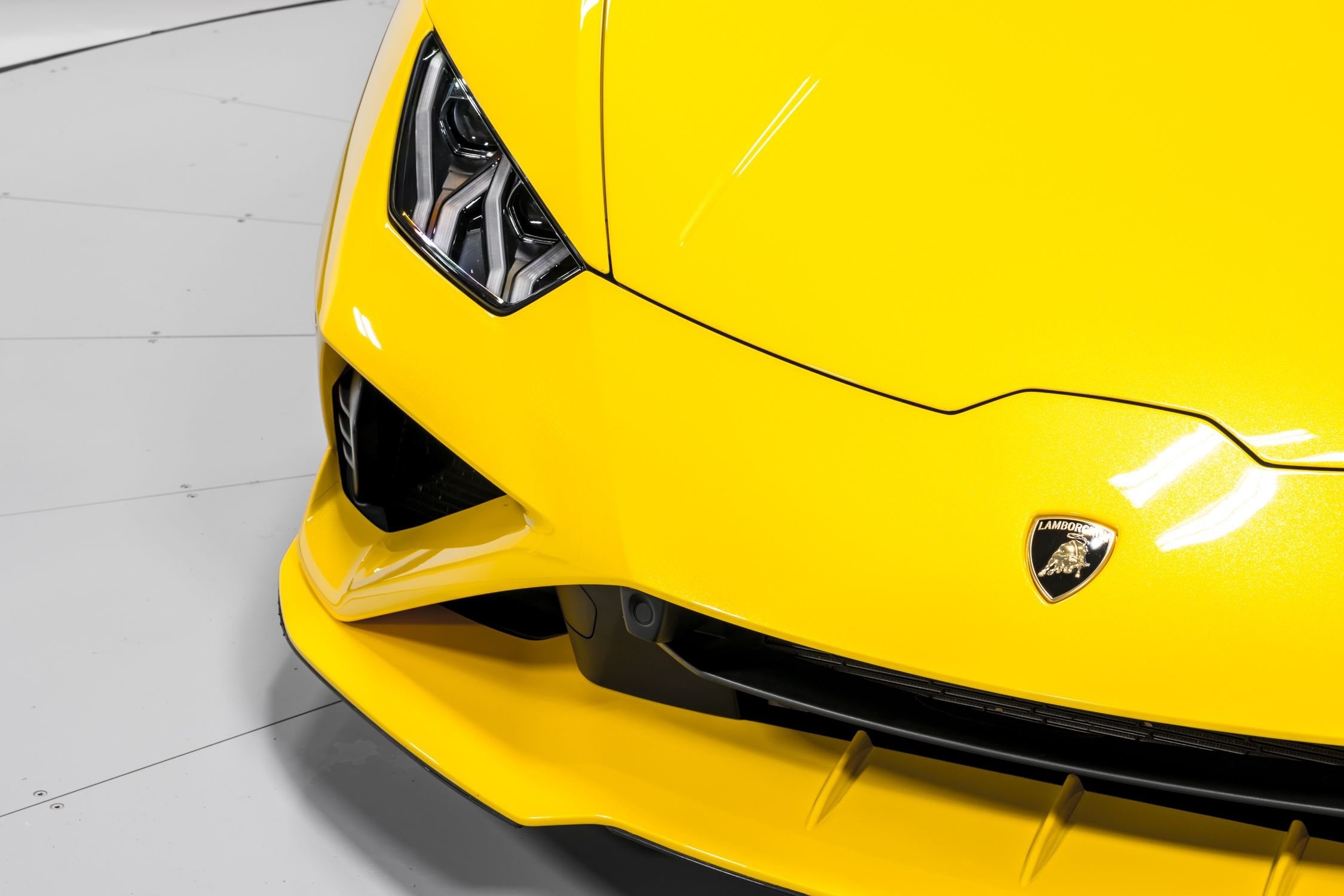 2021 Lamborghini Huracan EVO Coupe RWD  41