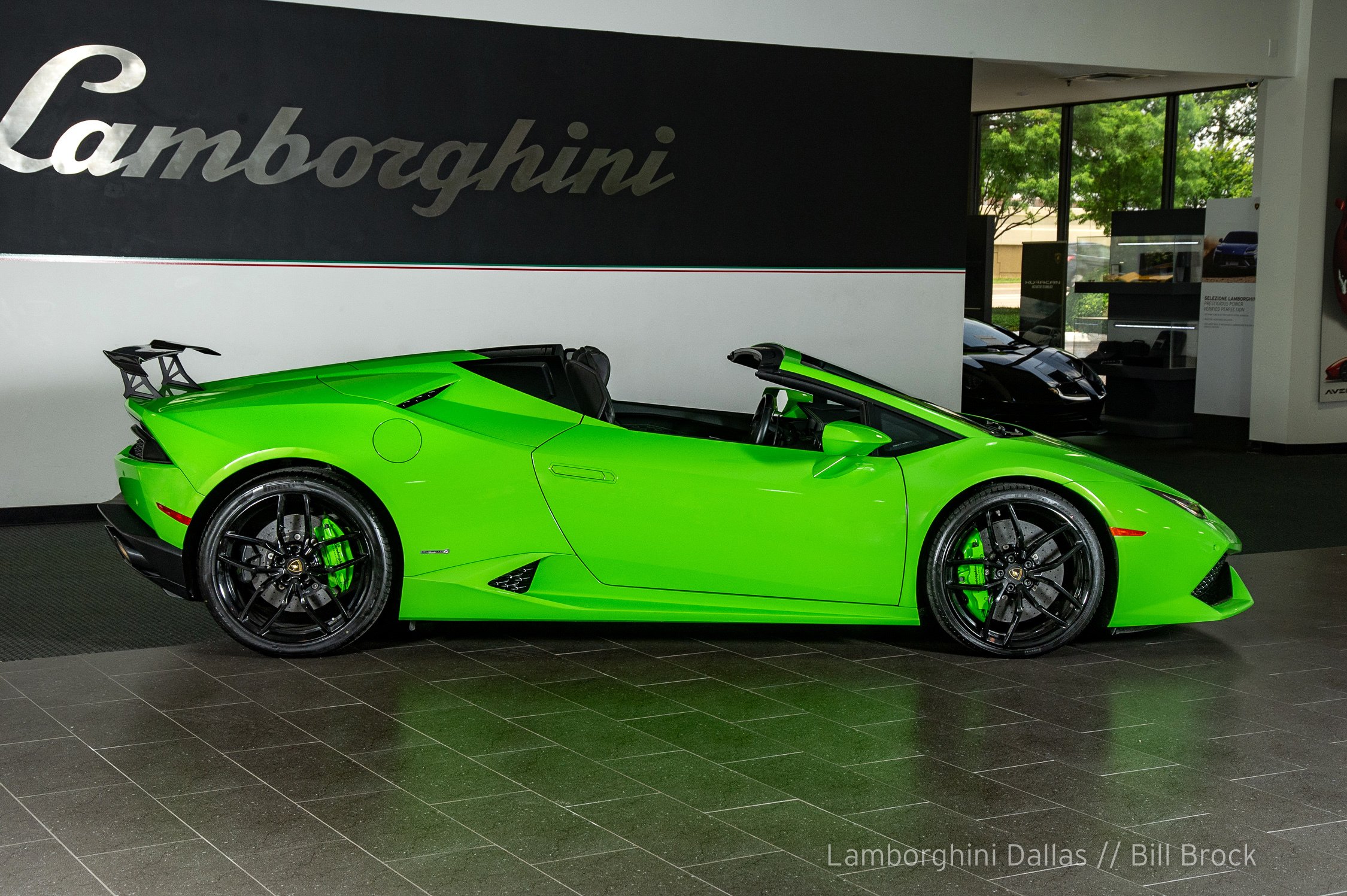 Used 2017 Lamborghini Huracan LP610-4 Spyder For Sale at