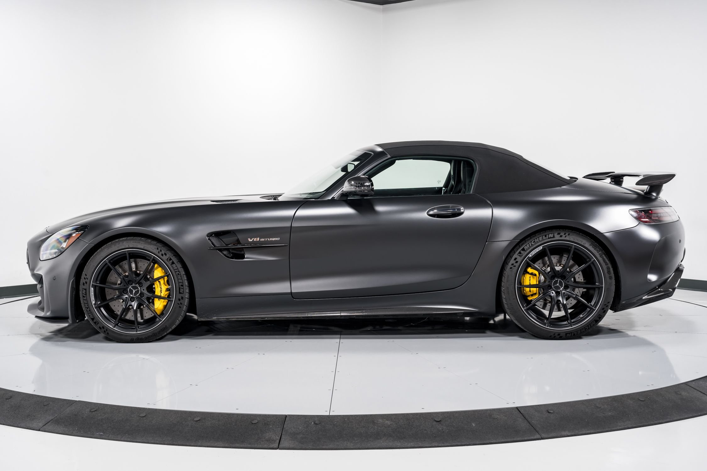 2020 Mercedes-Benz AMG GT R Roadster 46