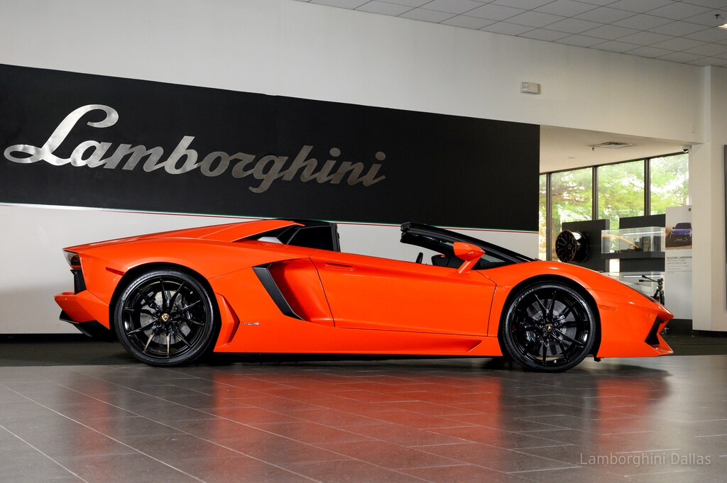 Used 2015 Lamborghini Aventador LP 700-4 Roadster