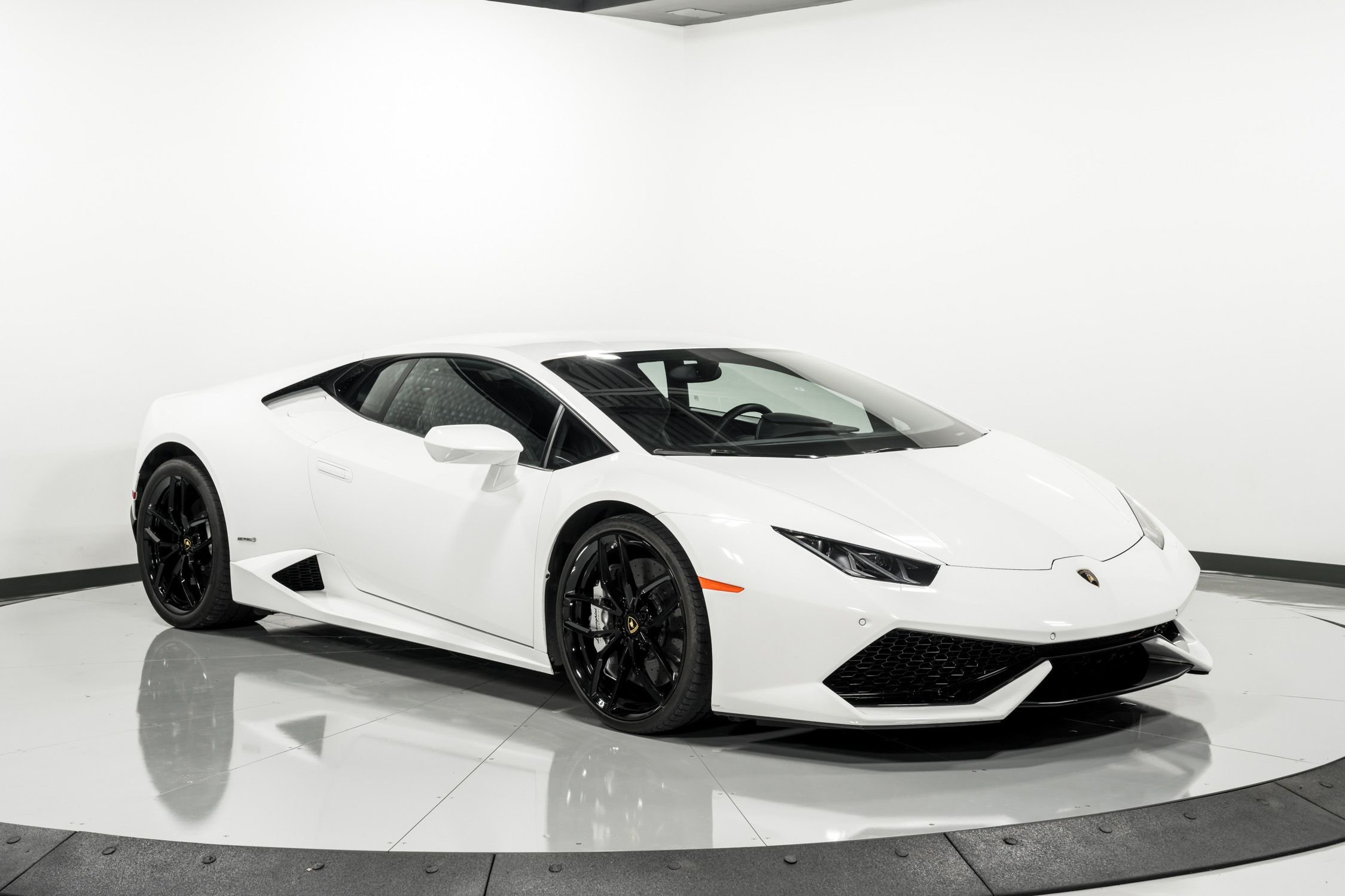 Used 2015 Lamborghini Huracan LP610-4 Coupe For Sale Richardson,TX 