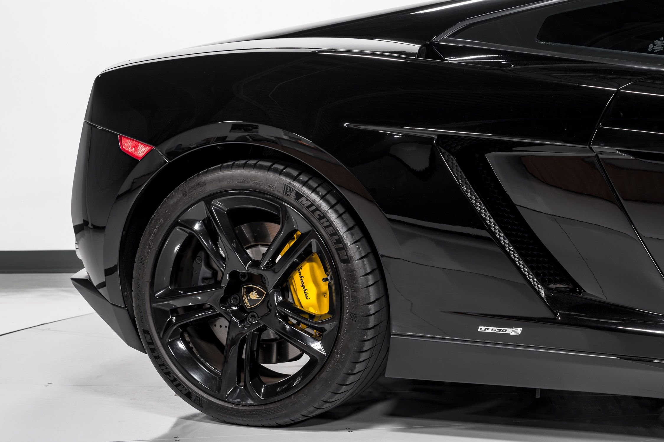 2012 Lamborghini Gallardo LP550-2  40