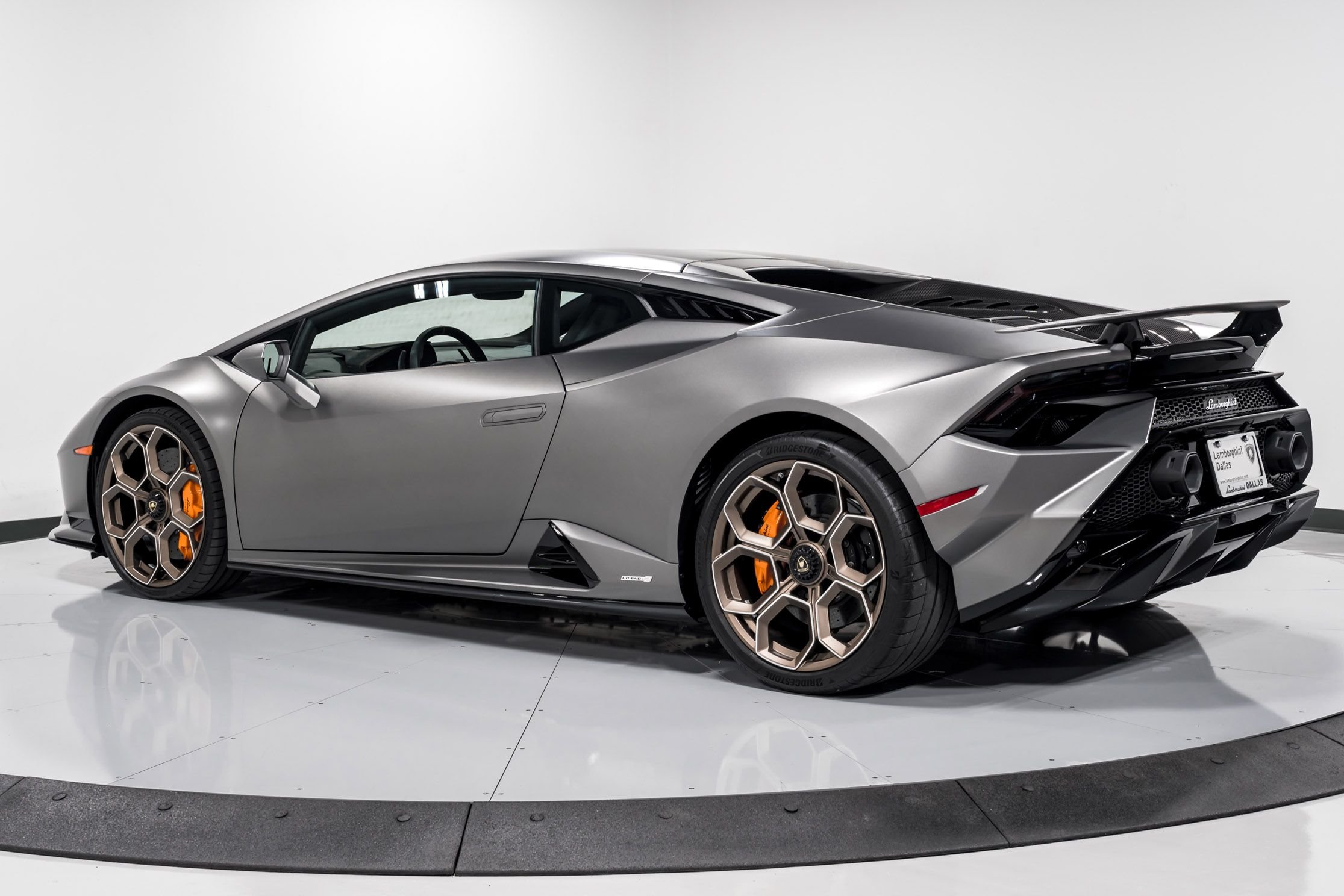 2024 Lamborghini Huracan Tecnica  5