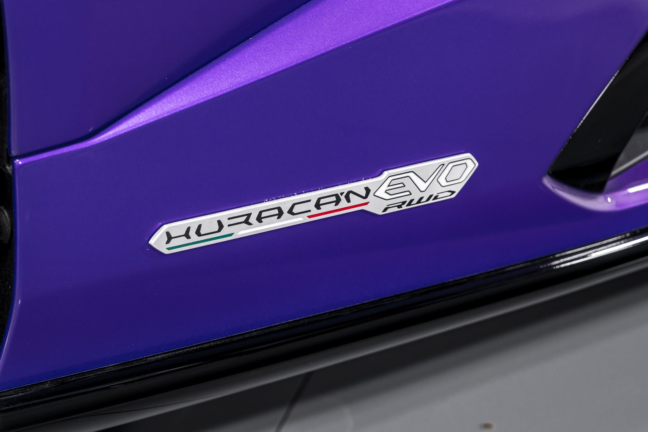 2023 Lamborghini Huracan EVO Coupe RWD  48