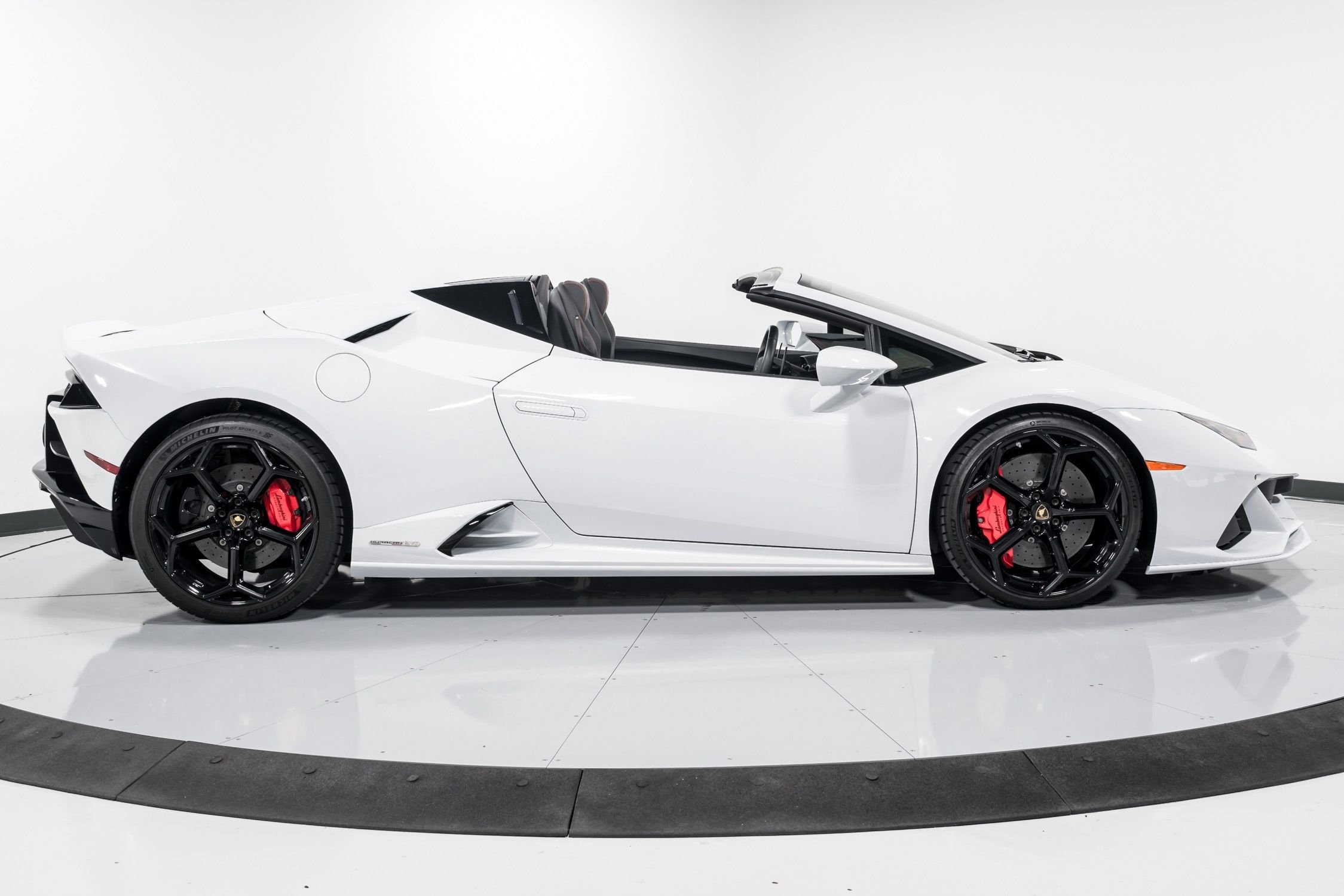 Used 2020 Lamborghini Huracan Evo Spyder AWD For Sale