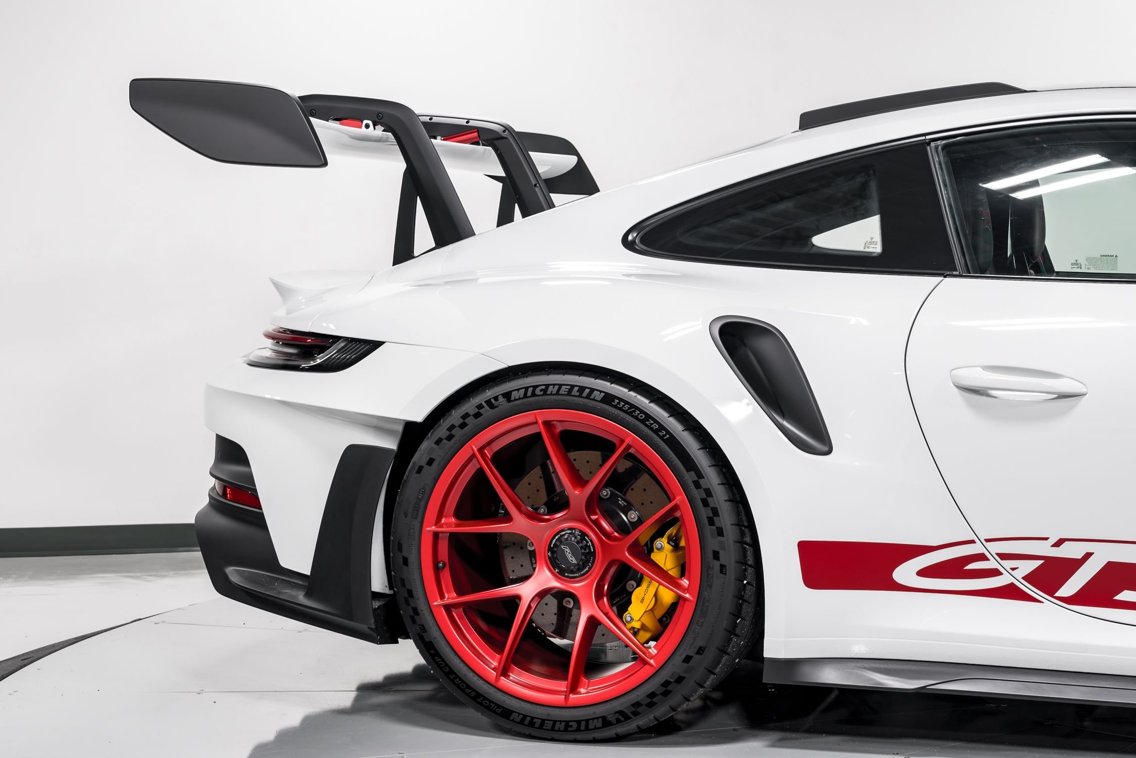 2024 Porsche 911 GT3 RS Weissach 47