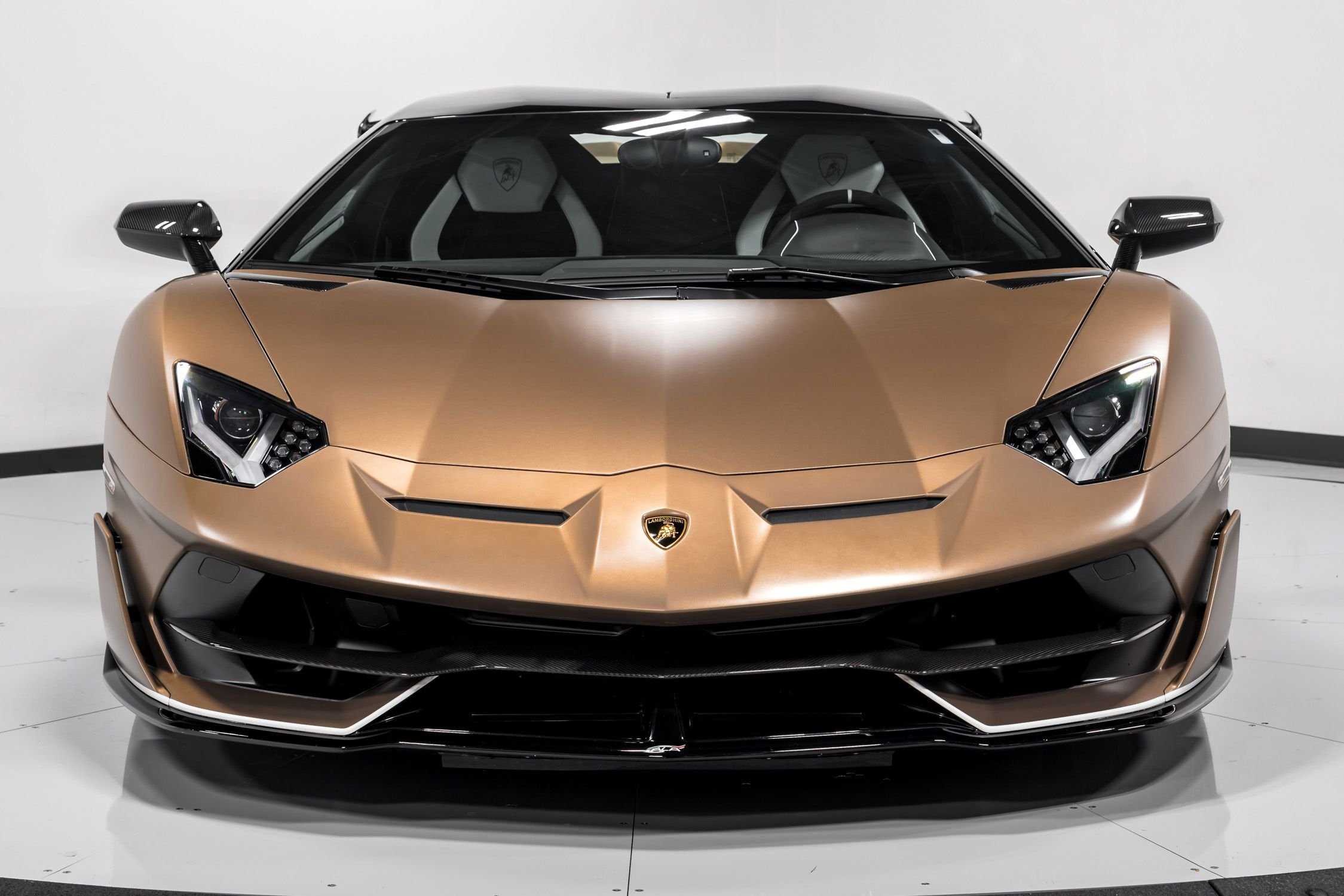 2020 Lamborghini Aventador SVJ Roadster  46