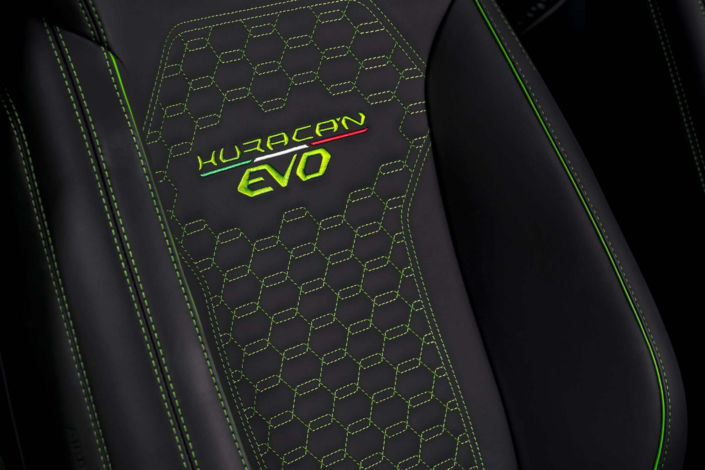 2021 Lamborghini Huracan EVO Coupe RWD Certified 36