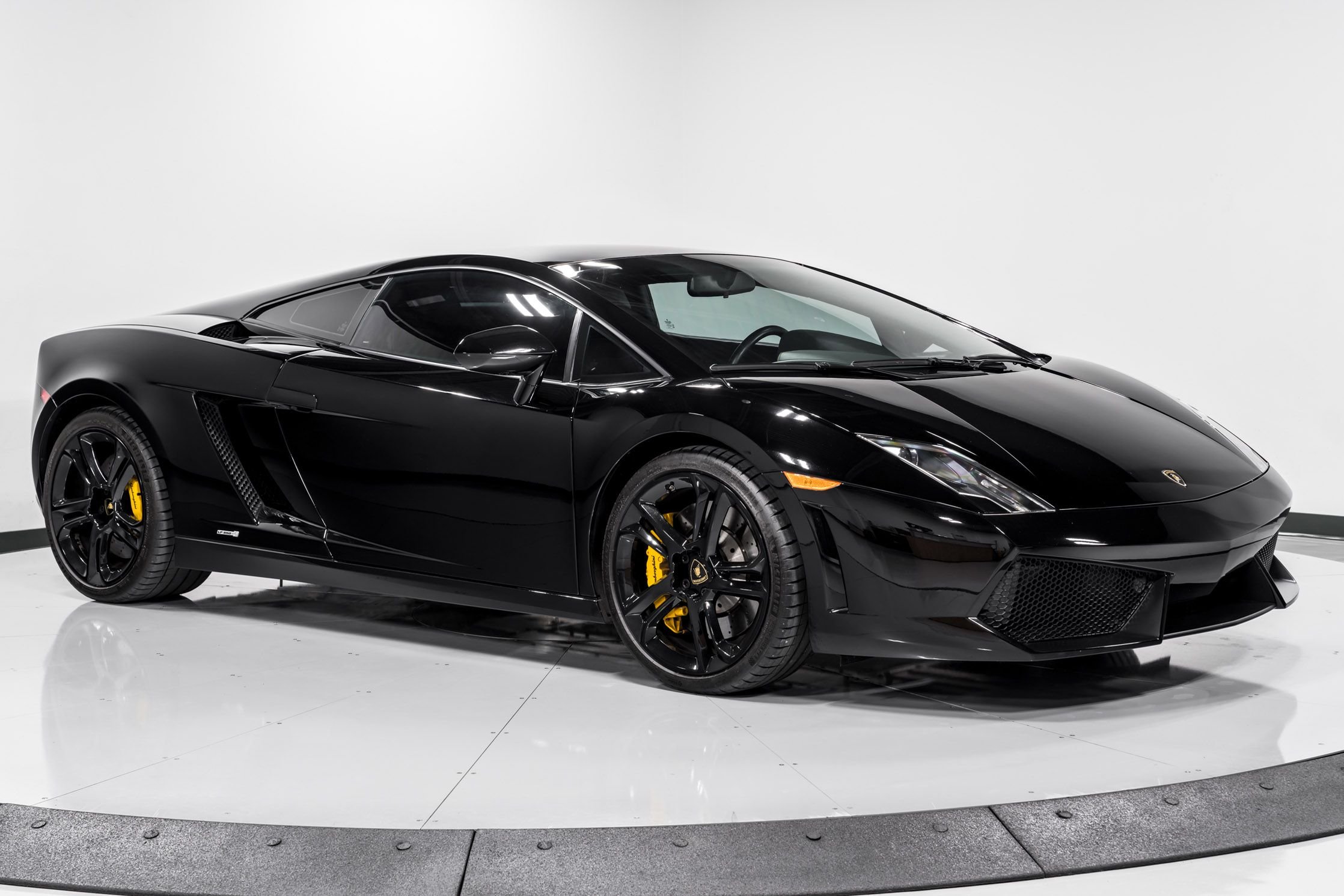 2012 Lamborghini Gallardo LP550-2  32