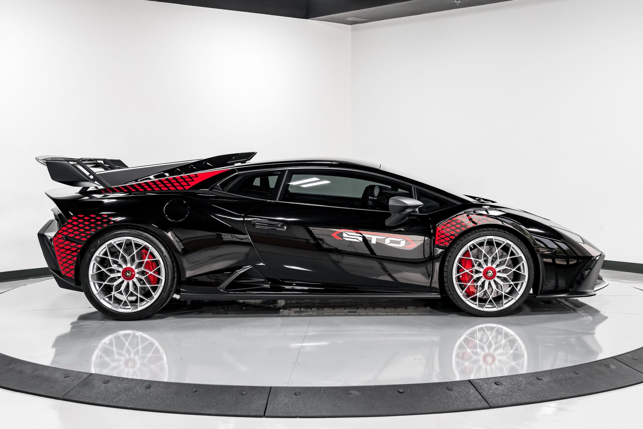 Used 2022 Lamborghini Huracan STO For Sale Richardson,TX