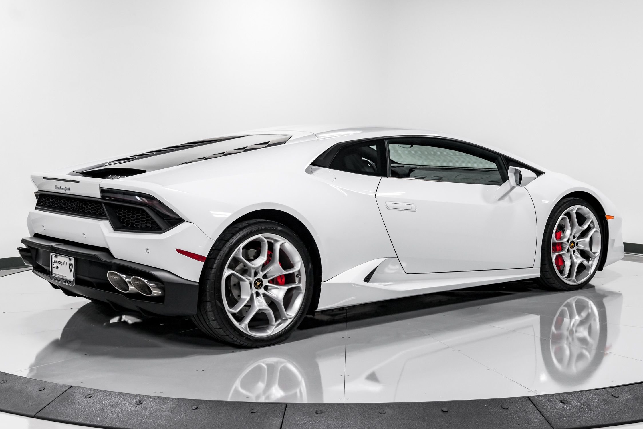 Used 2019 Lamborghini Huracan LP580-2 For Sale at LAMBORGHINI 