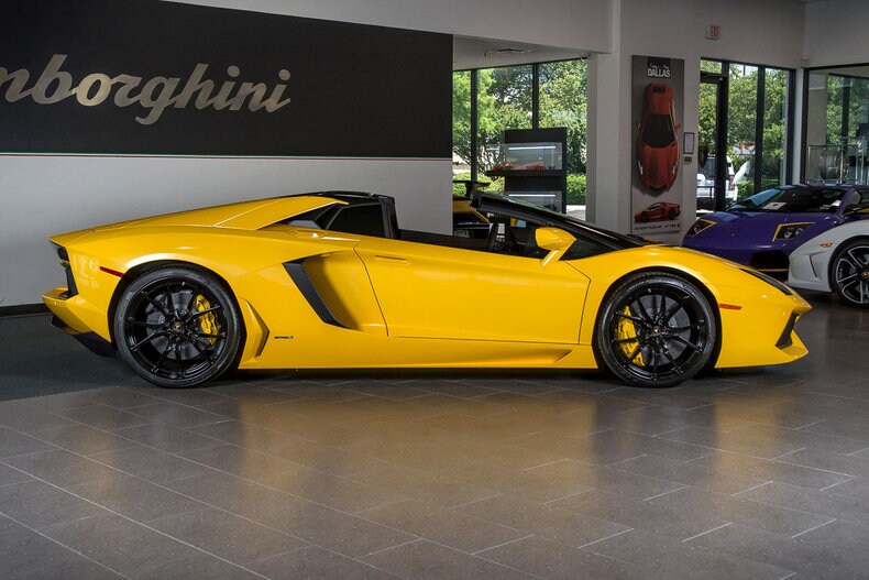 Lamborghini Aventador Roadster 2015 限定版 2015 Lamborghini Aventador Roadster LP720-4 Roadster Stock