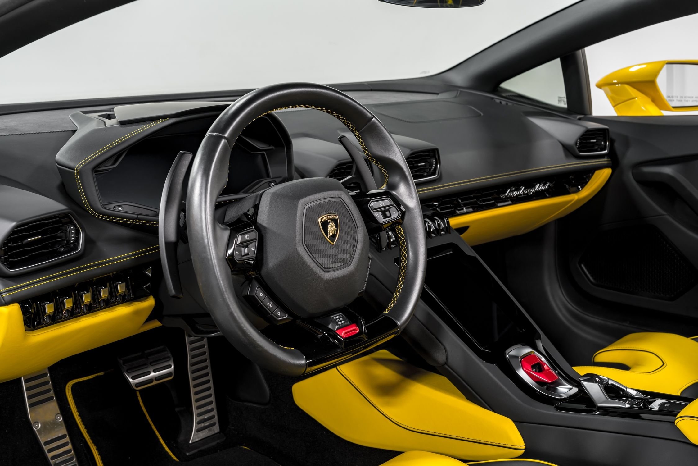 2021 Lamborghini Huracan EVO Coupe RWD  12