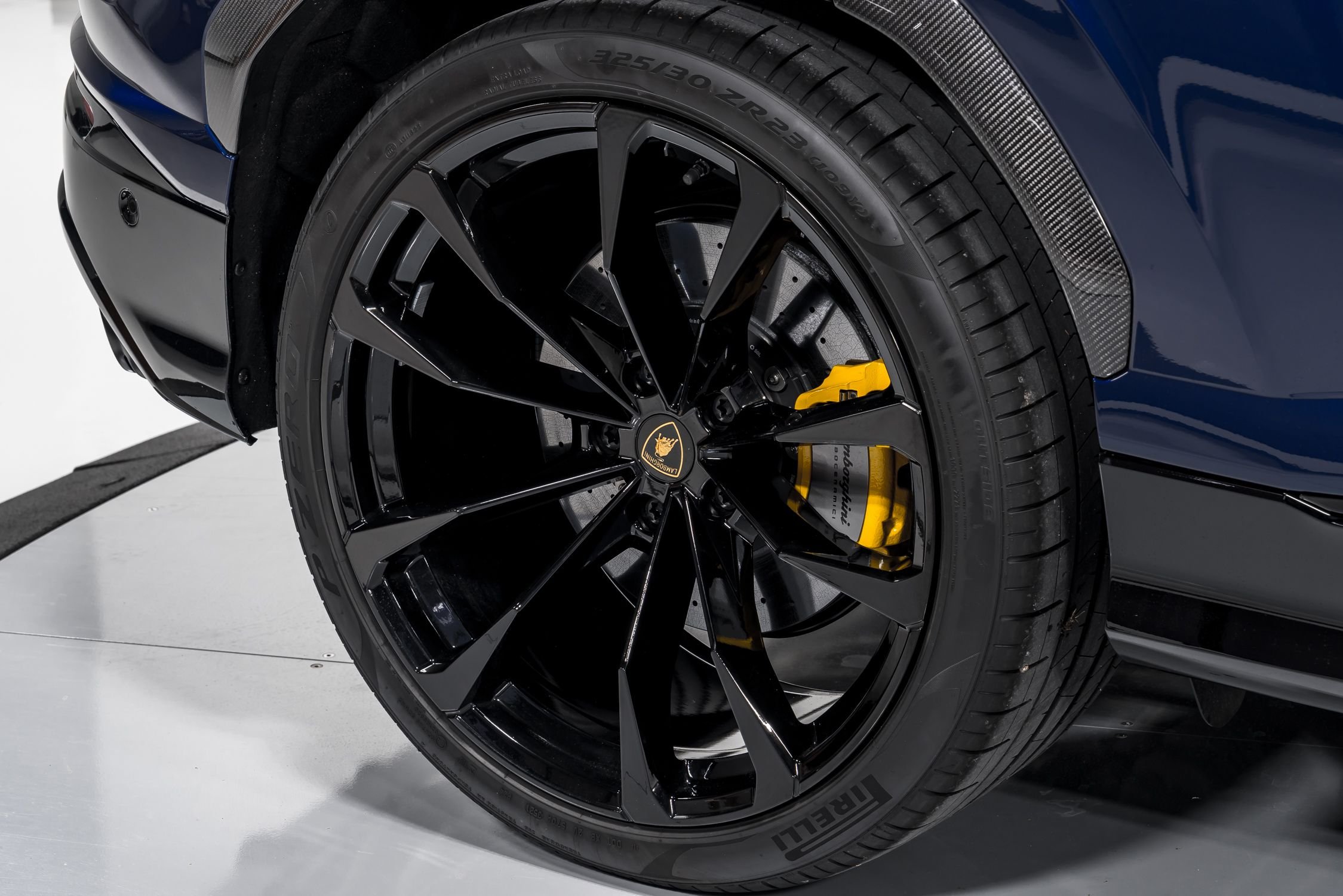 2022 Lamborghini Urus  54