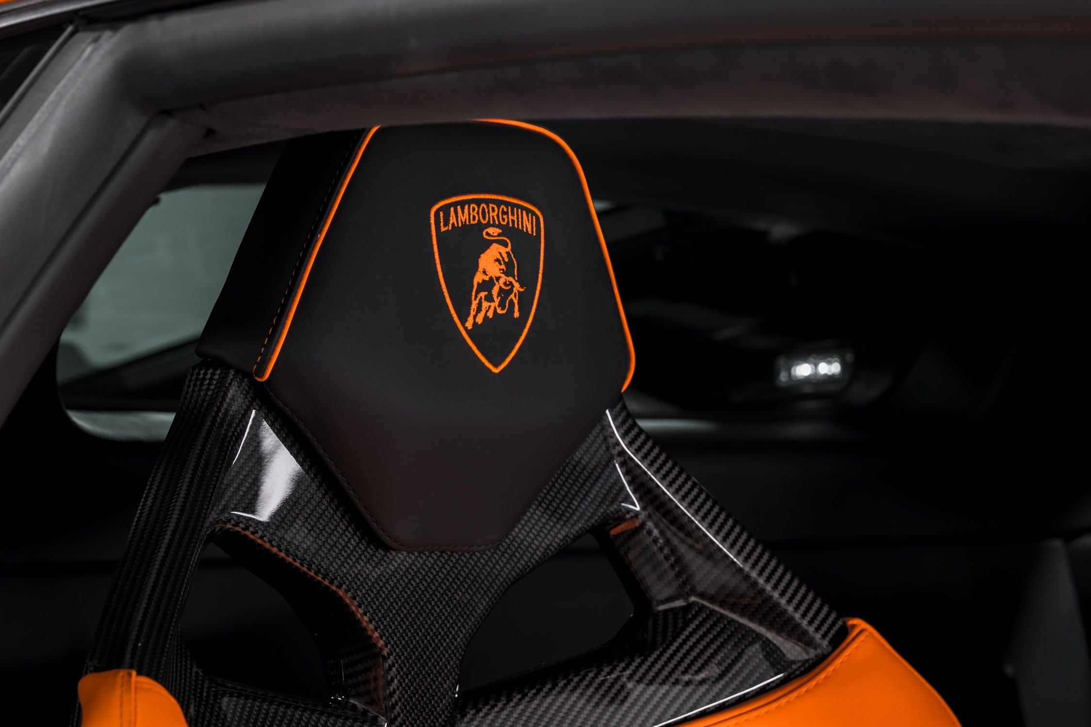 2023 Lamborghini Huracan EVO Coupe RWD  36