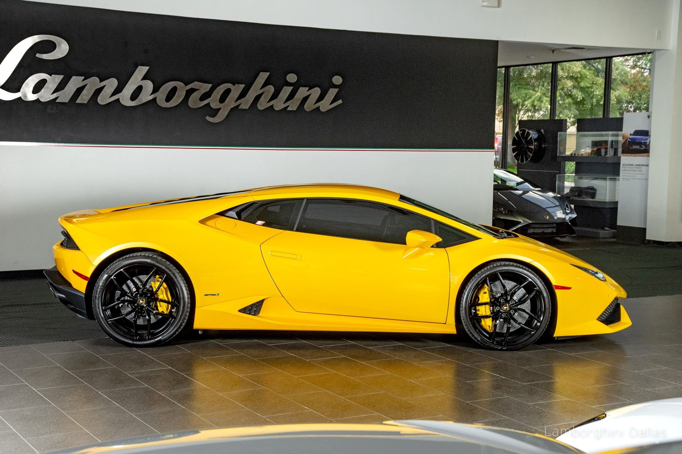Used 2015 Lamborghini Huracan LP610-4 For Sale at