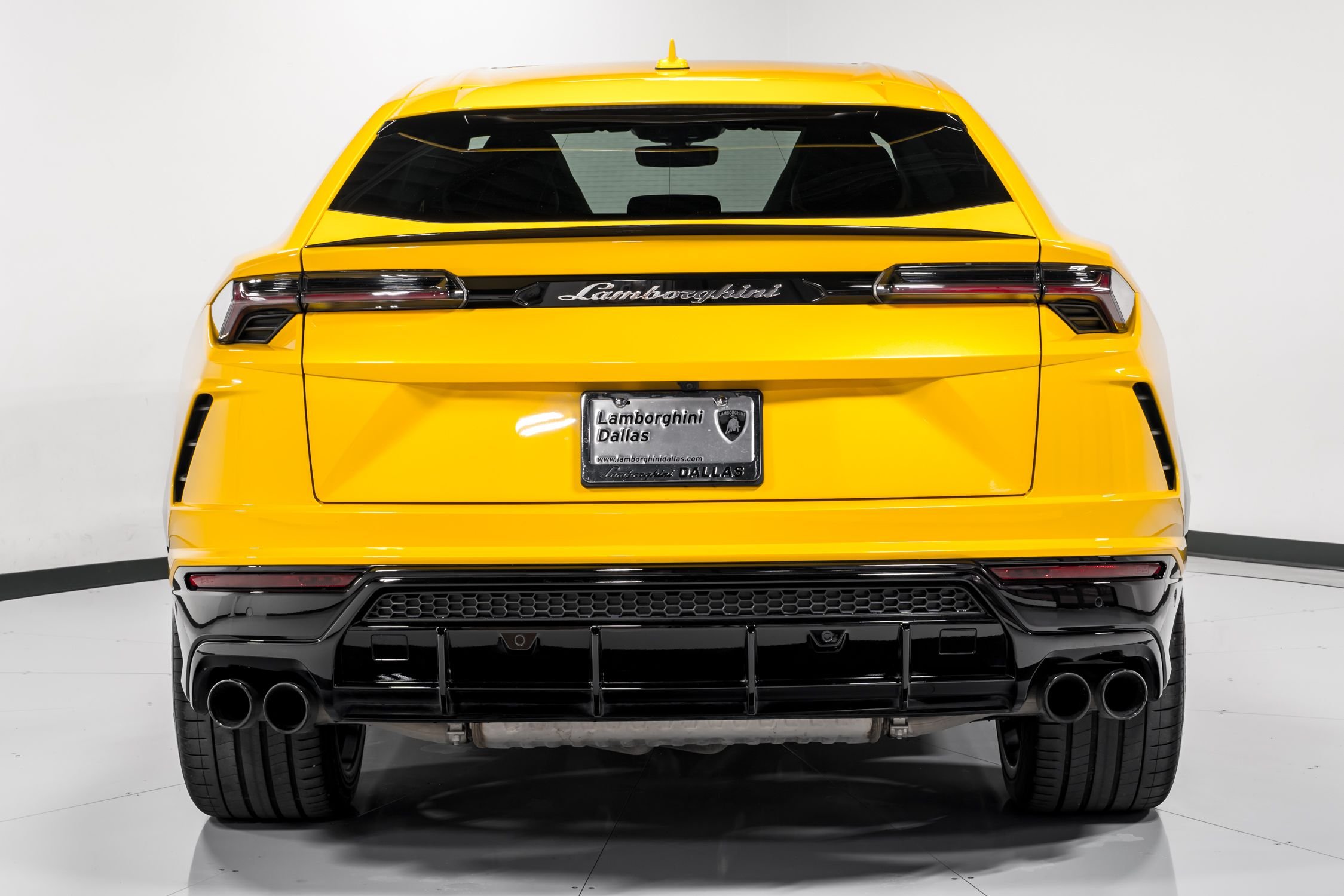 2022 Lamborghini Urus Certified 4