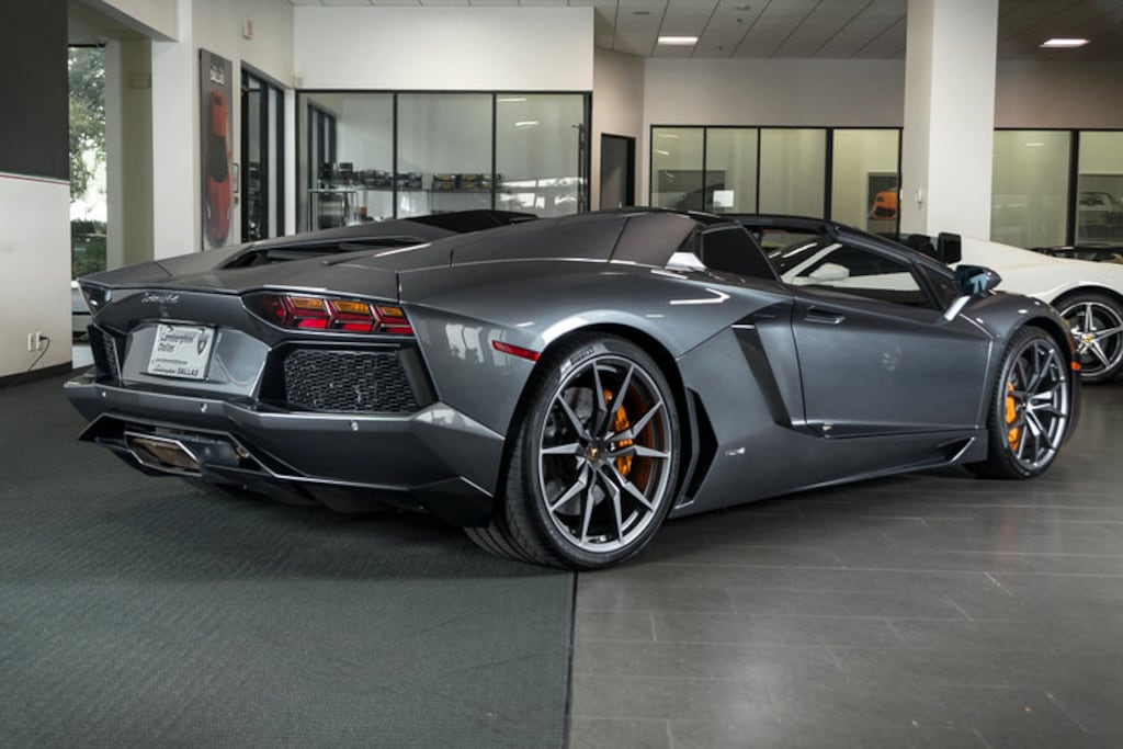 Used 2015 Lamborghini Aventador LP 700-4 Roadster