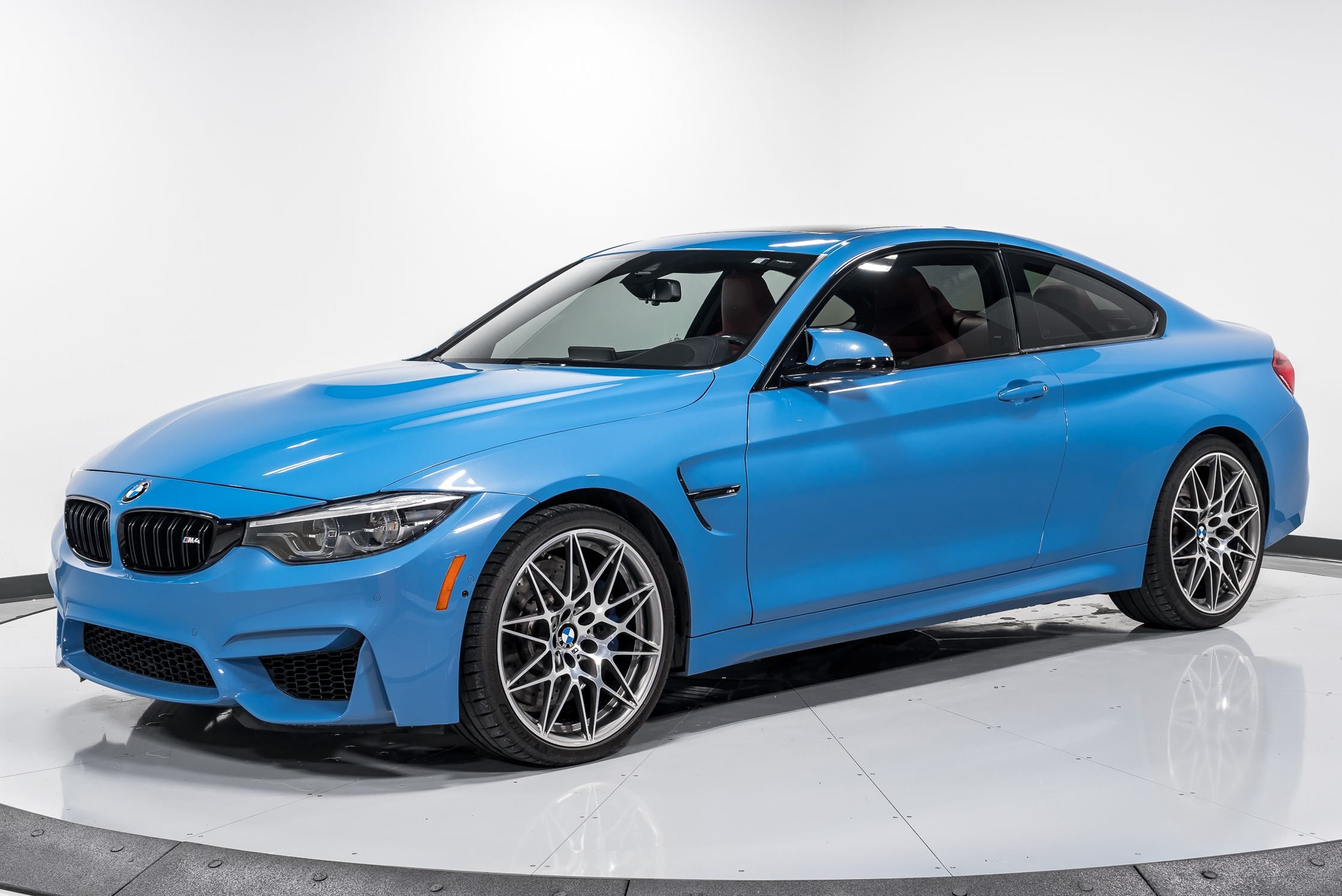 2019 BMW M4 Competition 6MT 8