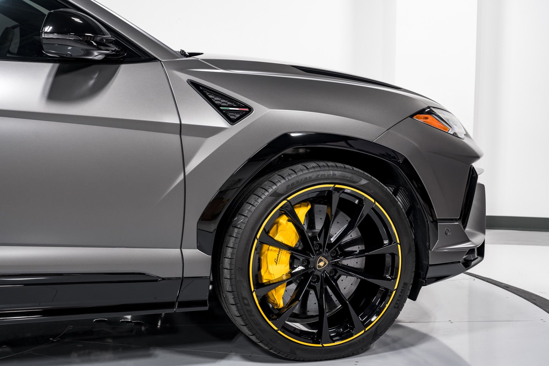 2023 Lamborghini Urus S  53